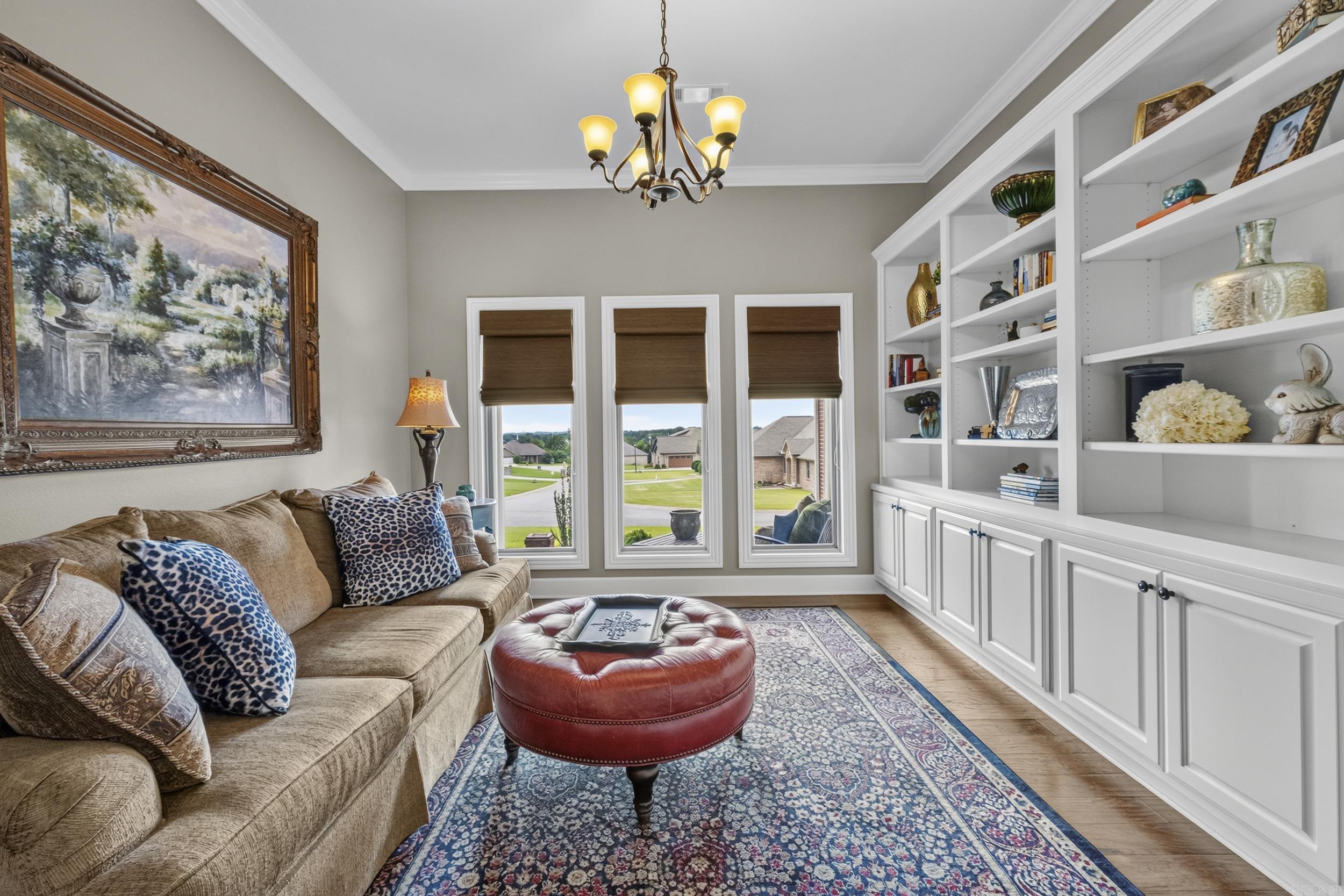 RIVER OAKS - Residential
