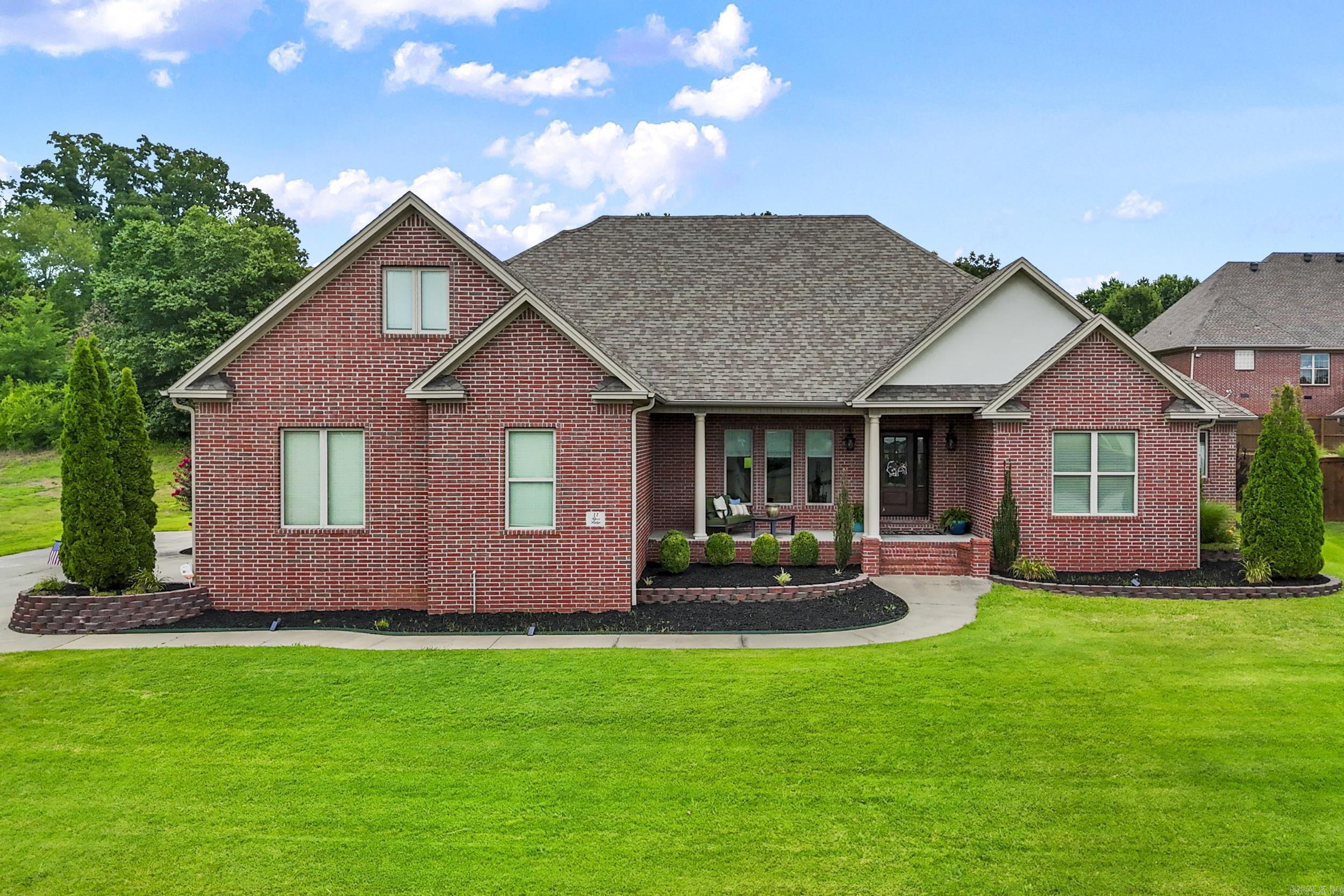 RIVER OAKS - Residential