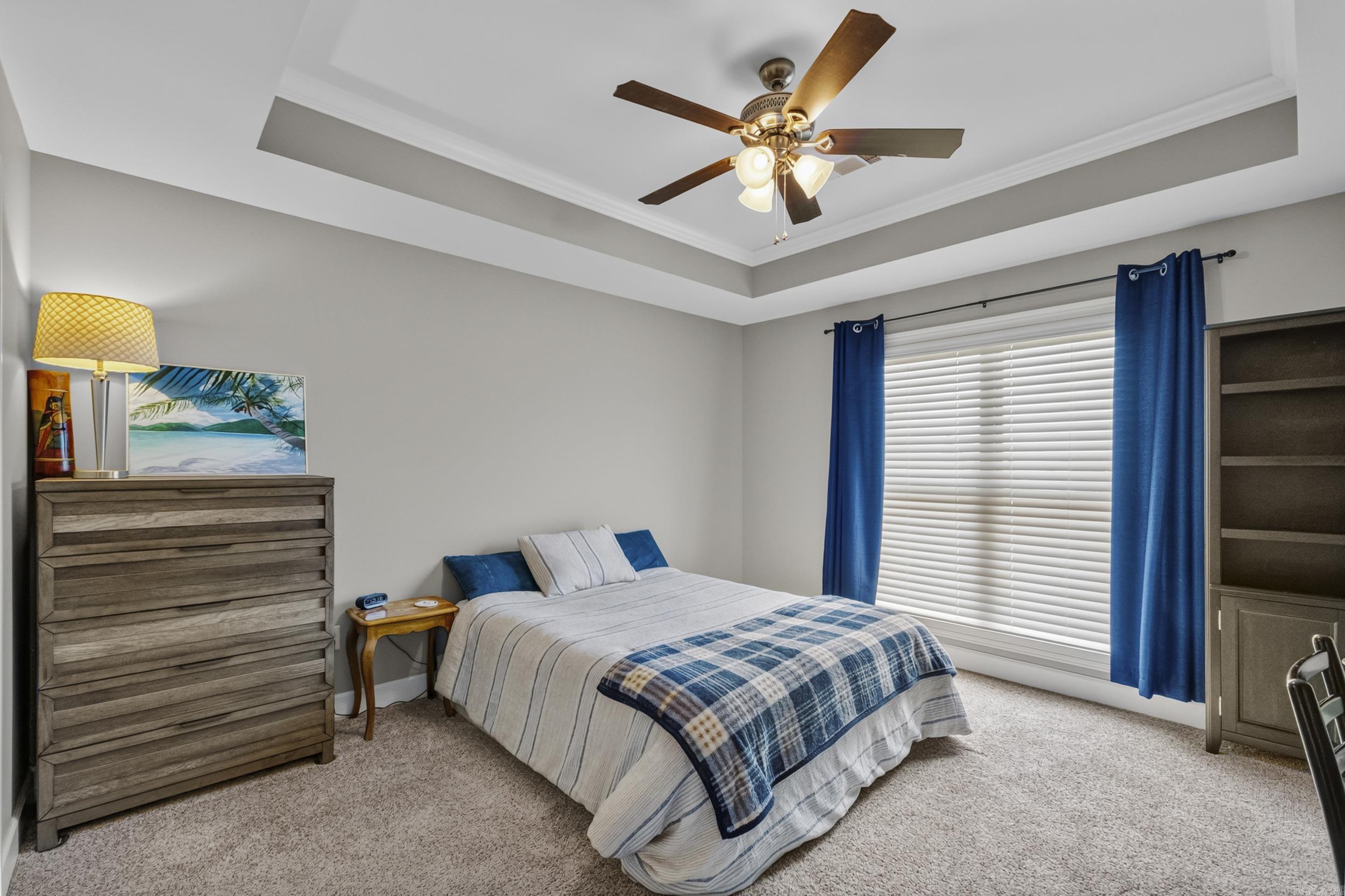 RIVER OAKS - Residential