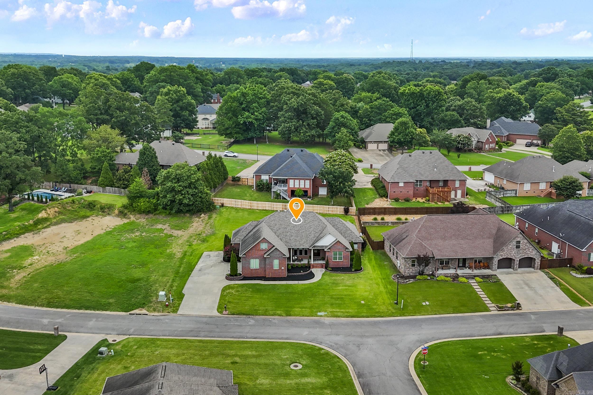 RIVER OAKS - Residential