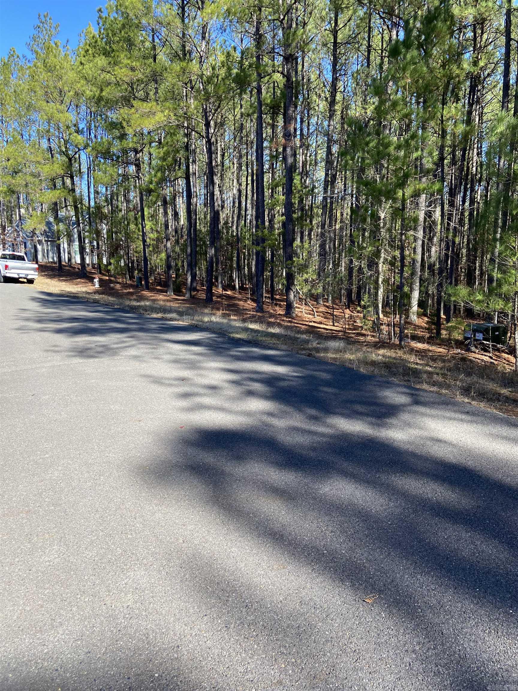 EXCELLENT LOCATION...CLOSE TO THE GRANADA GOLF COURSE AND PRO SHOP...NICE PROPERTY ON A CUL-DE-SAC...CALL RIGHT AWAY FOR MORE INFORMATION...