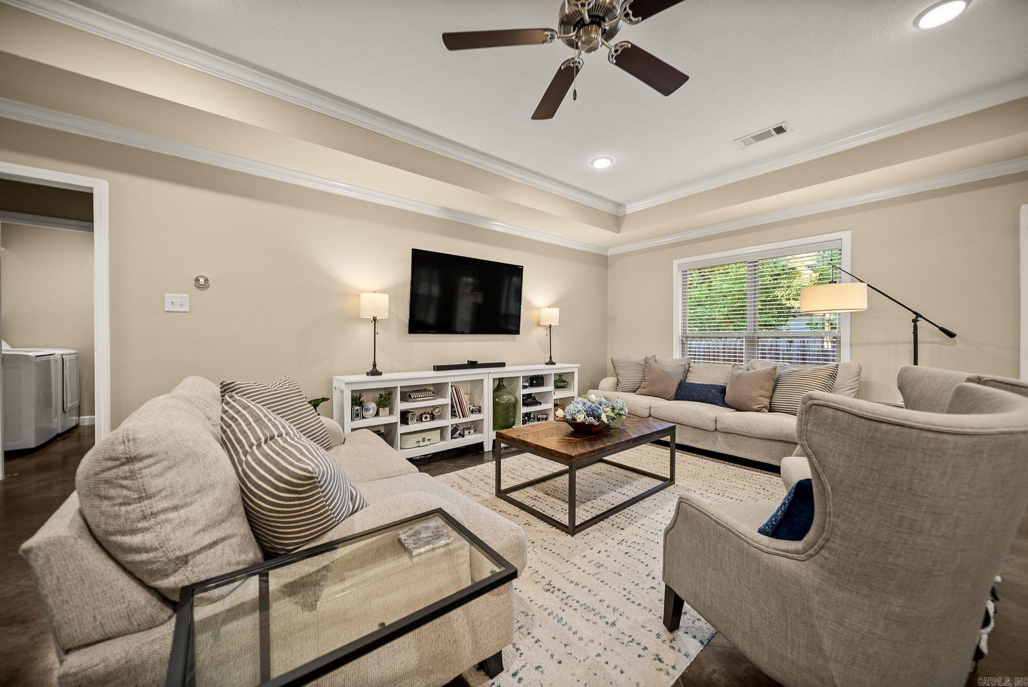 MAKENNA COVE - Residential
