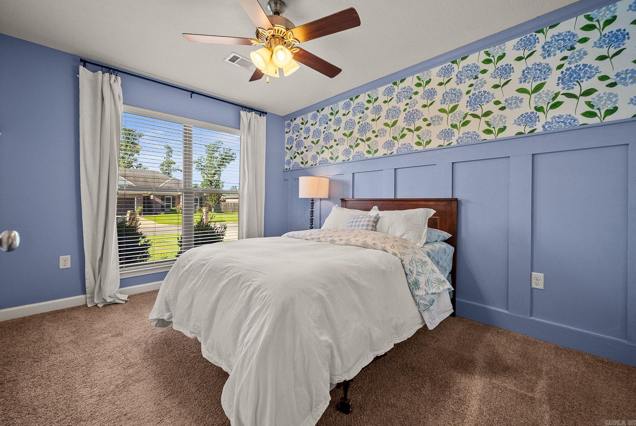 MAKENNA COVE - Residential