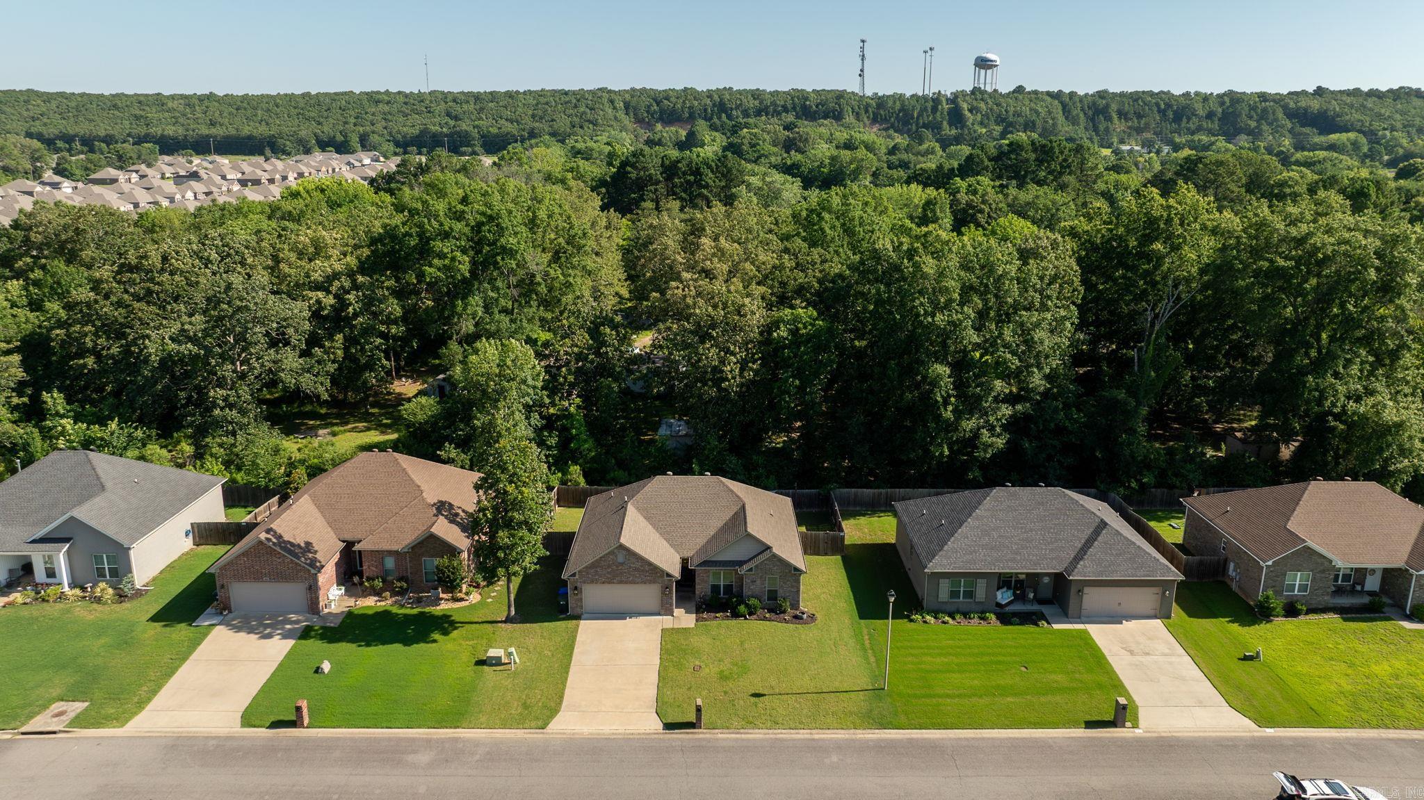 MAKENNA COVE - Residential