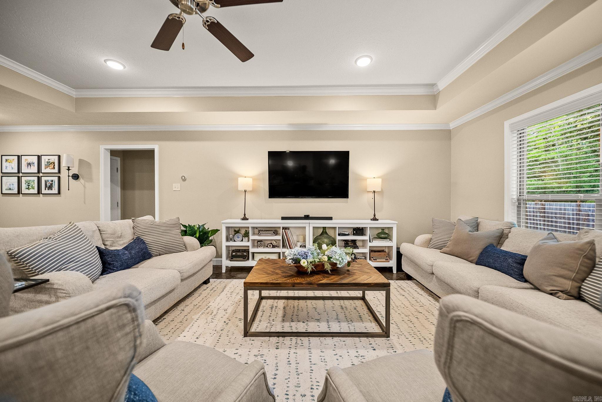 MAKENNA COVE - Residential