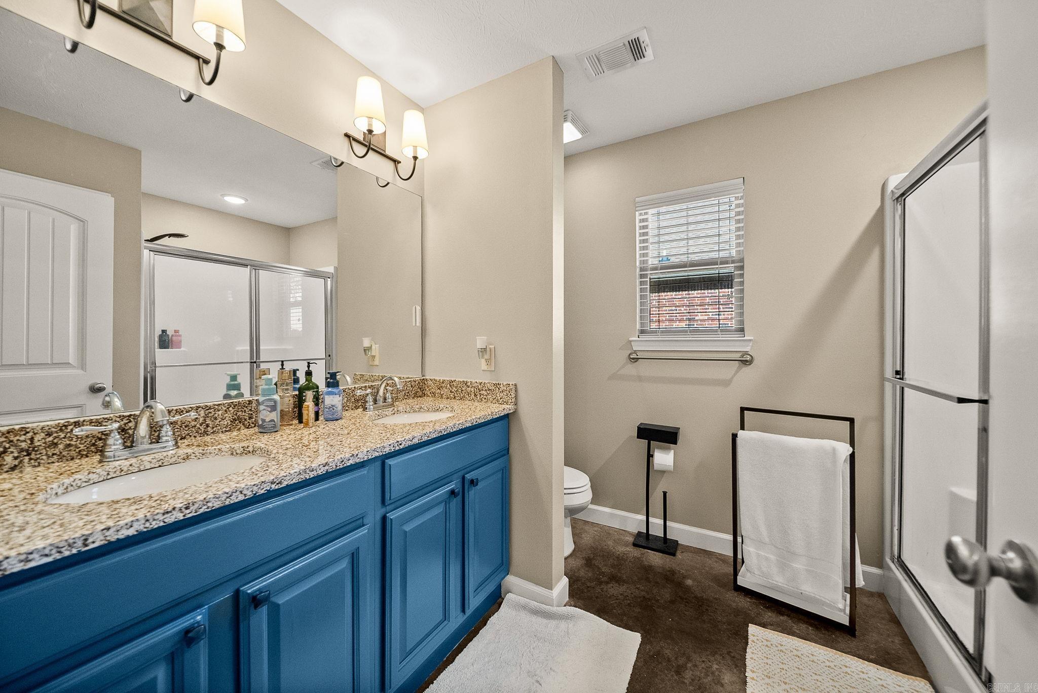 MAKENNA COVE - Residential