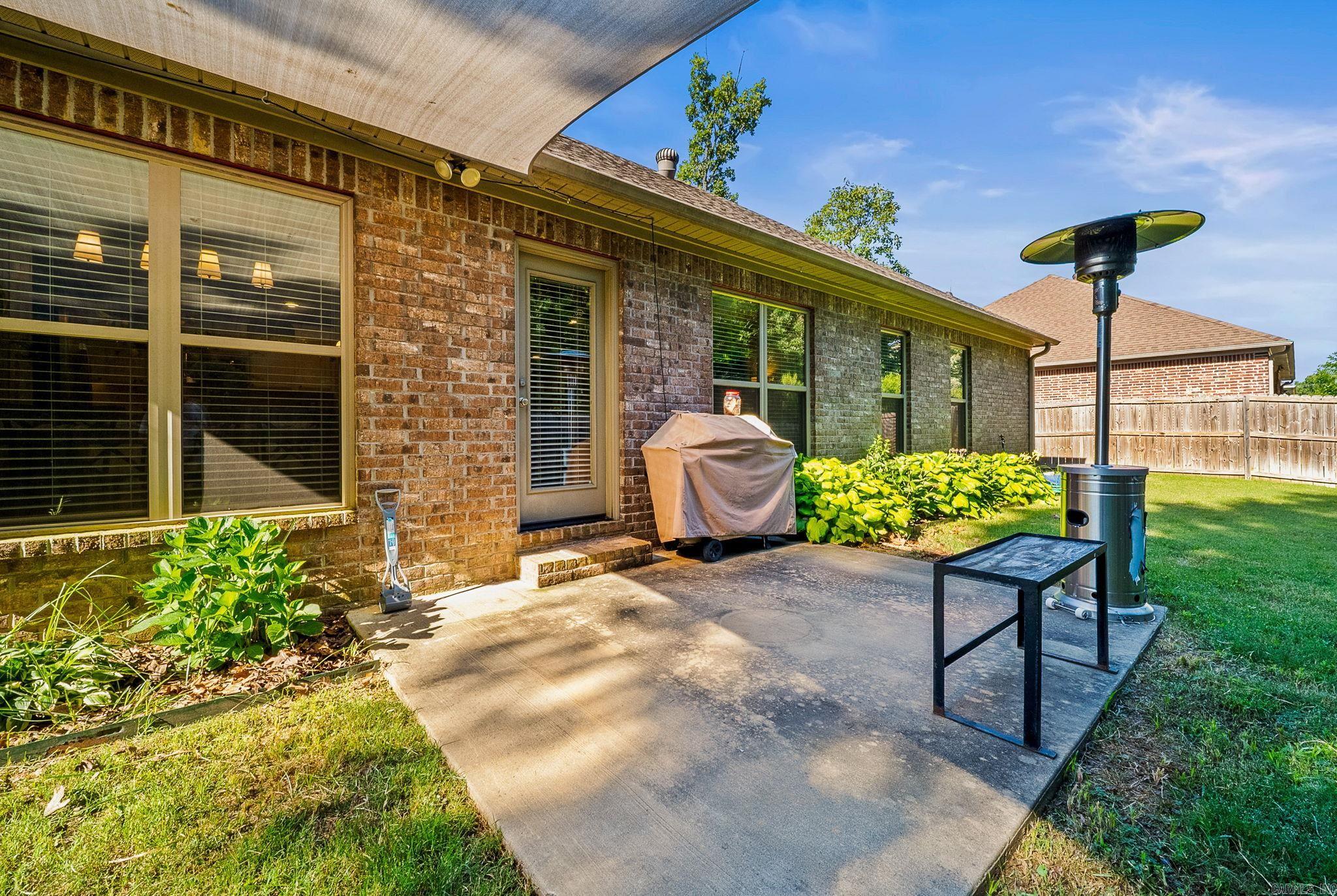 MAKENNA COVE - Residential