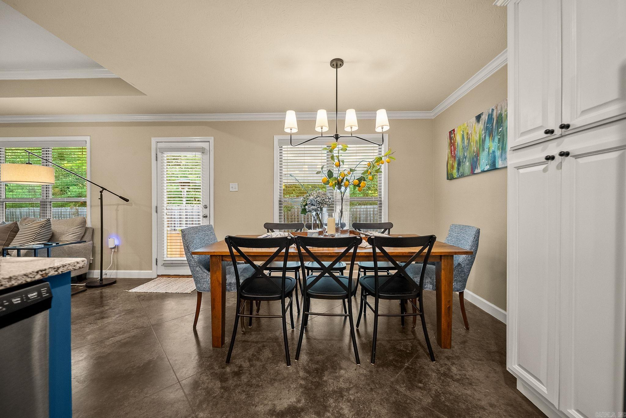 MAKENNA COVE - Residential