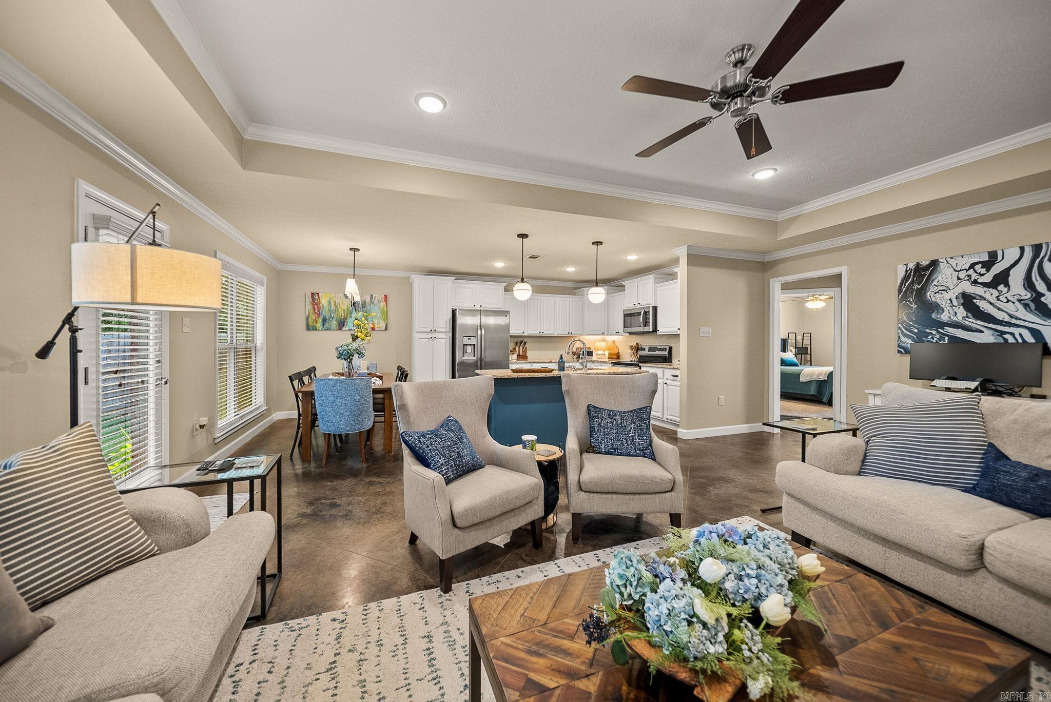 MAKENNA COVE - Residential