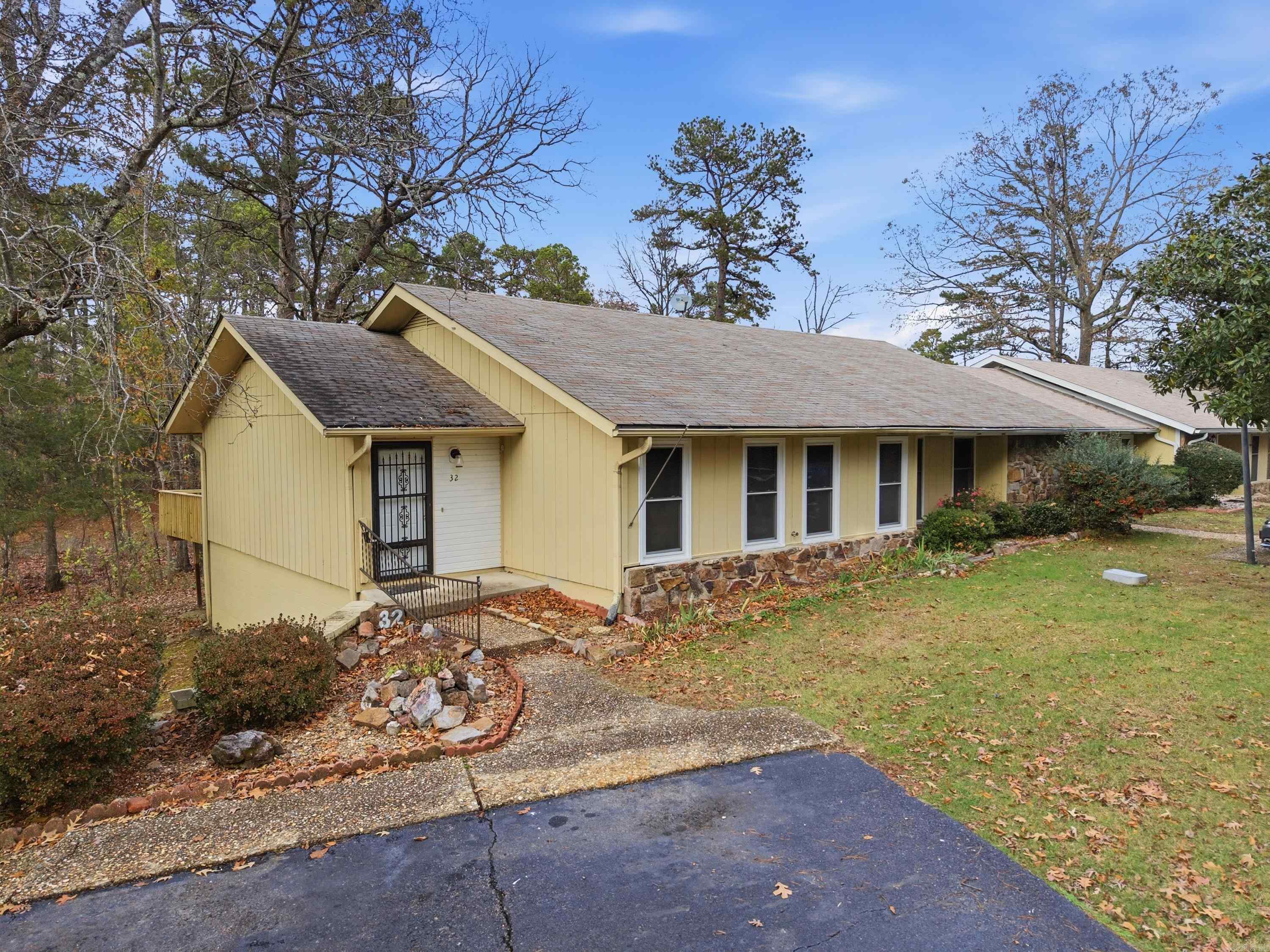 *Owner Financing Available!* This charming, fully renovated 2-bed/1.5-bath townhome is ideal as a vacation retreat, VRBO rental, or full-time residence. Conveniently located just minutes from the West Gate of HSV in Valencia Courts, it offers quick access to Desoto Marina, the golf course, nearby trails—all within five minutes, as well as all of the amazing amenities that The Village has to offer! This single-story end unit provides extra privacy with adjacent common space and additional parking. Inside, you’ll love the bright, open living area and thoughtful updates throughout. Enjoy a spacious back deck, stainless steel appliances, and more! Schedule your showing today! Photos are virtually staged.