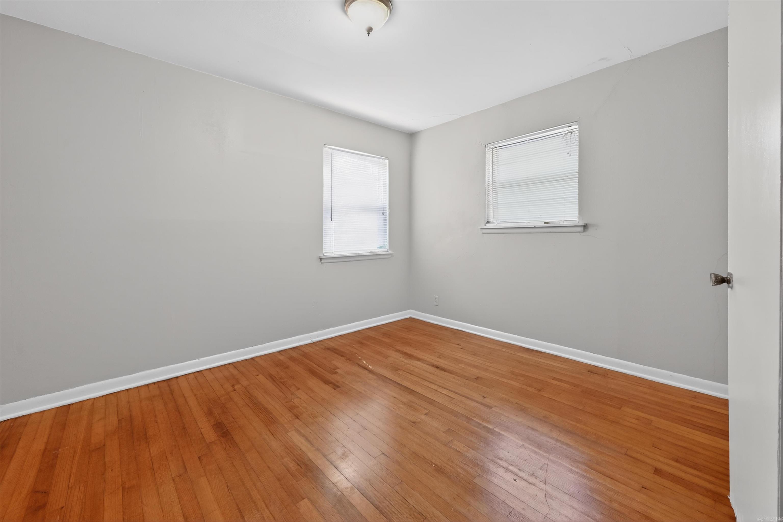 WAKEFIELD VILLAGE - Residential
