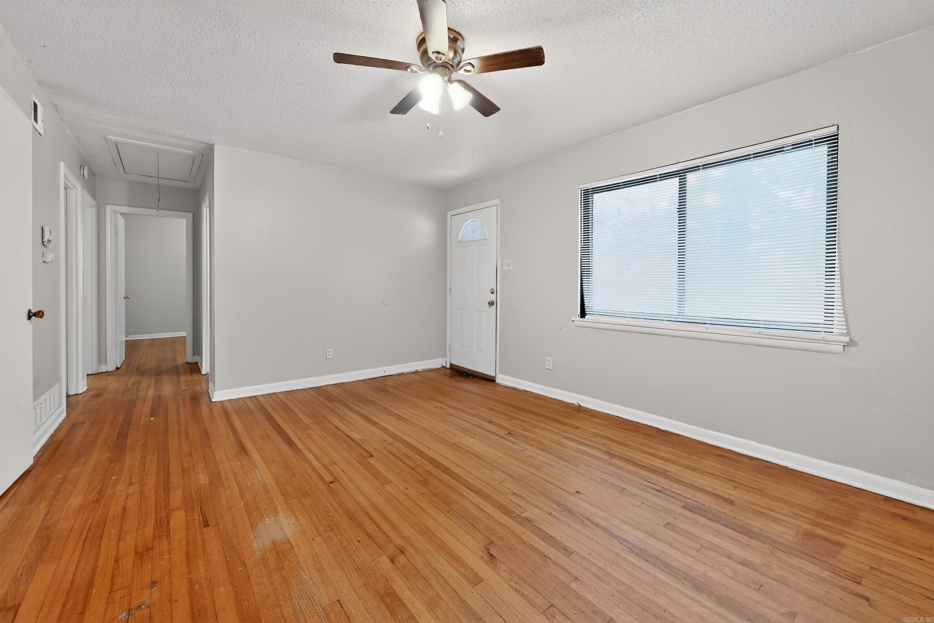 WAKEFIELD VILLAGE - Residential