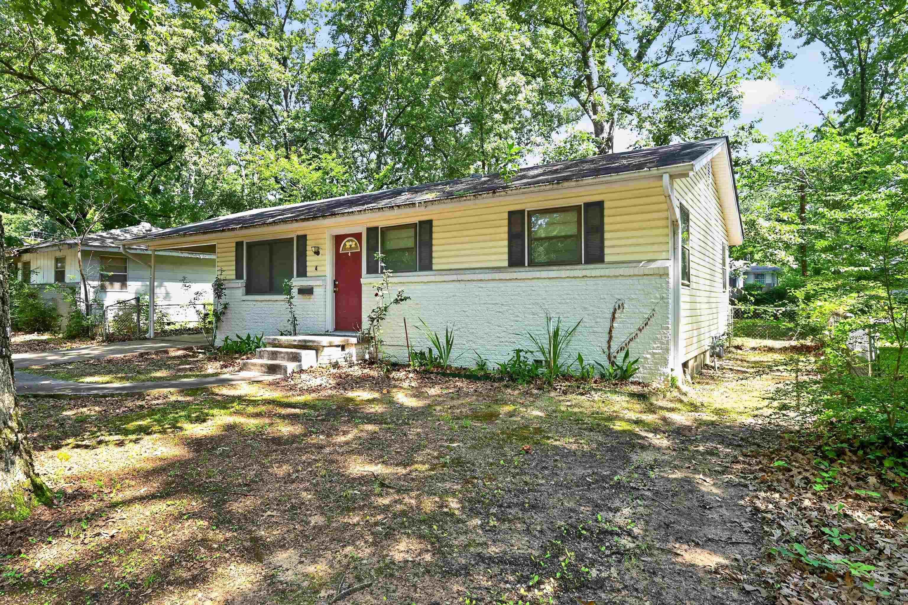 WAKEFIELD VILLAGE - Residential