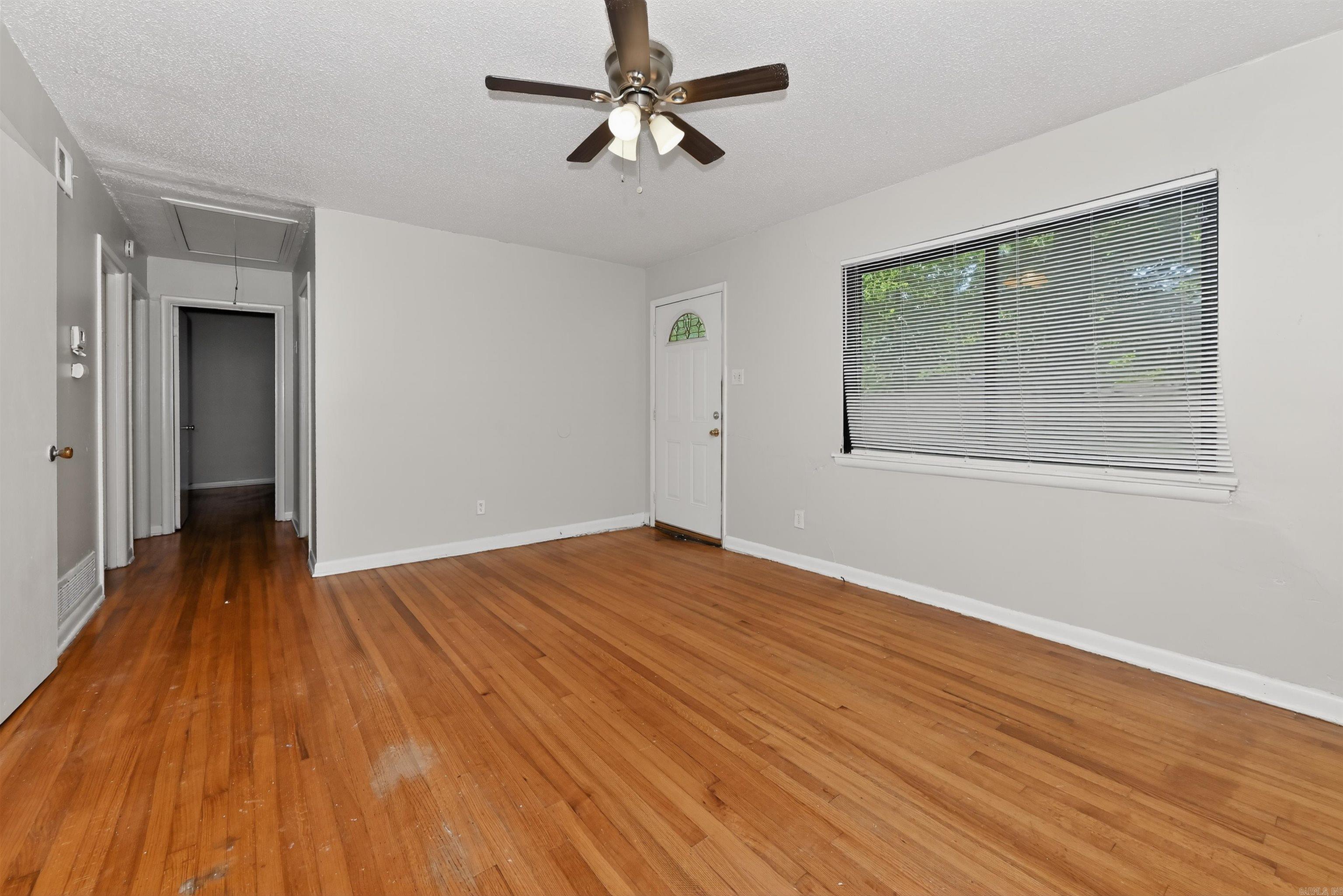 WAKEFIELD VILLAGE - Residential