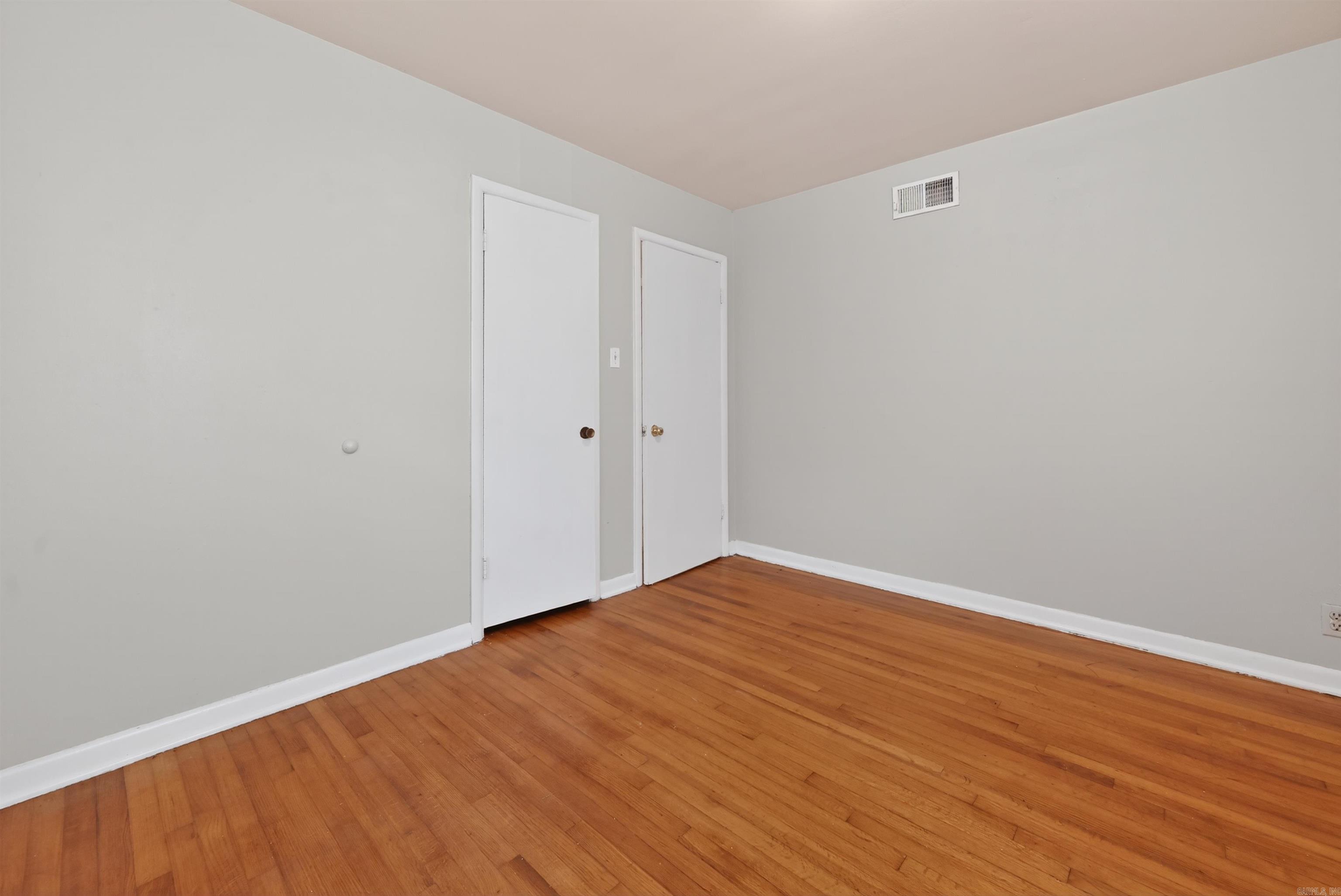 WAKEFIELD VILLAGE - Residential