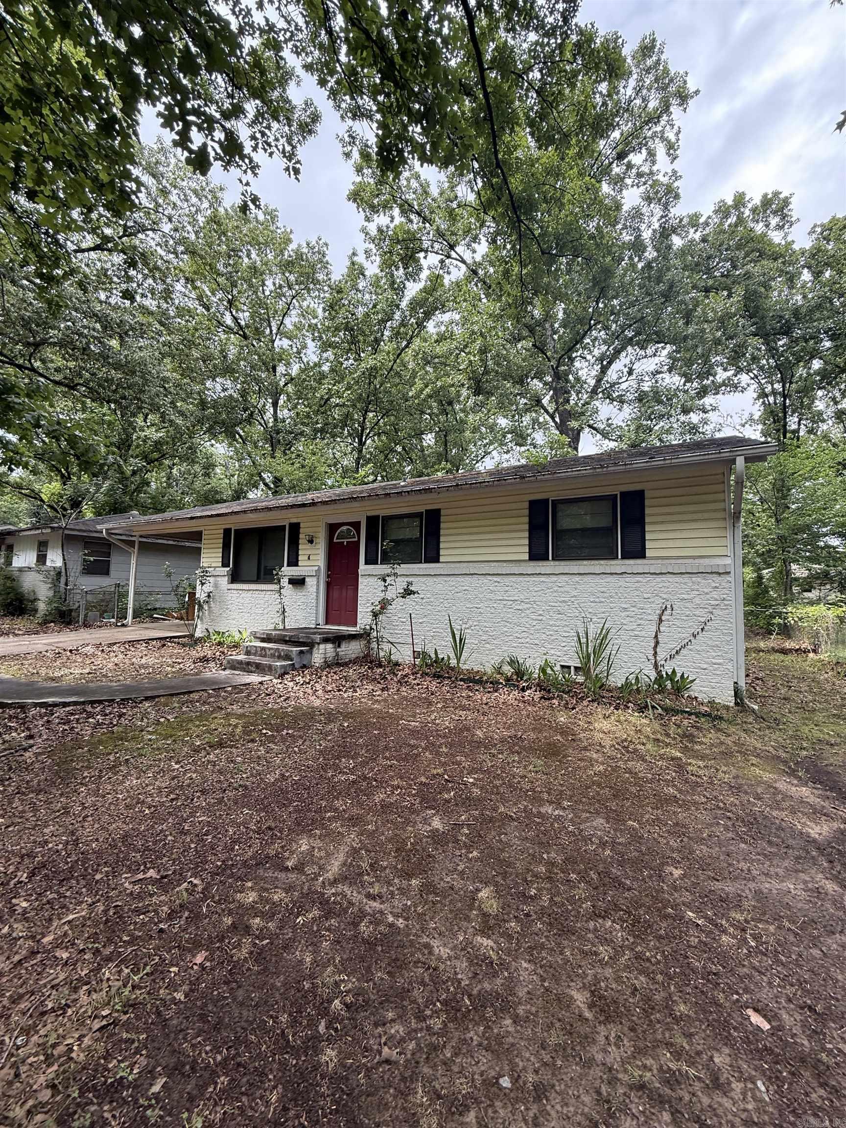WAKEFIELD VILLAGE - Residential