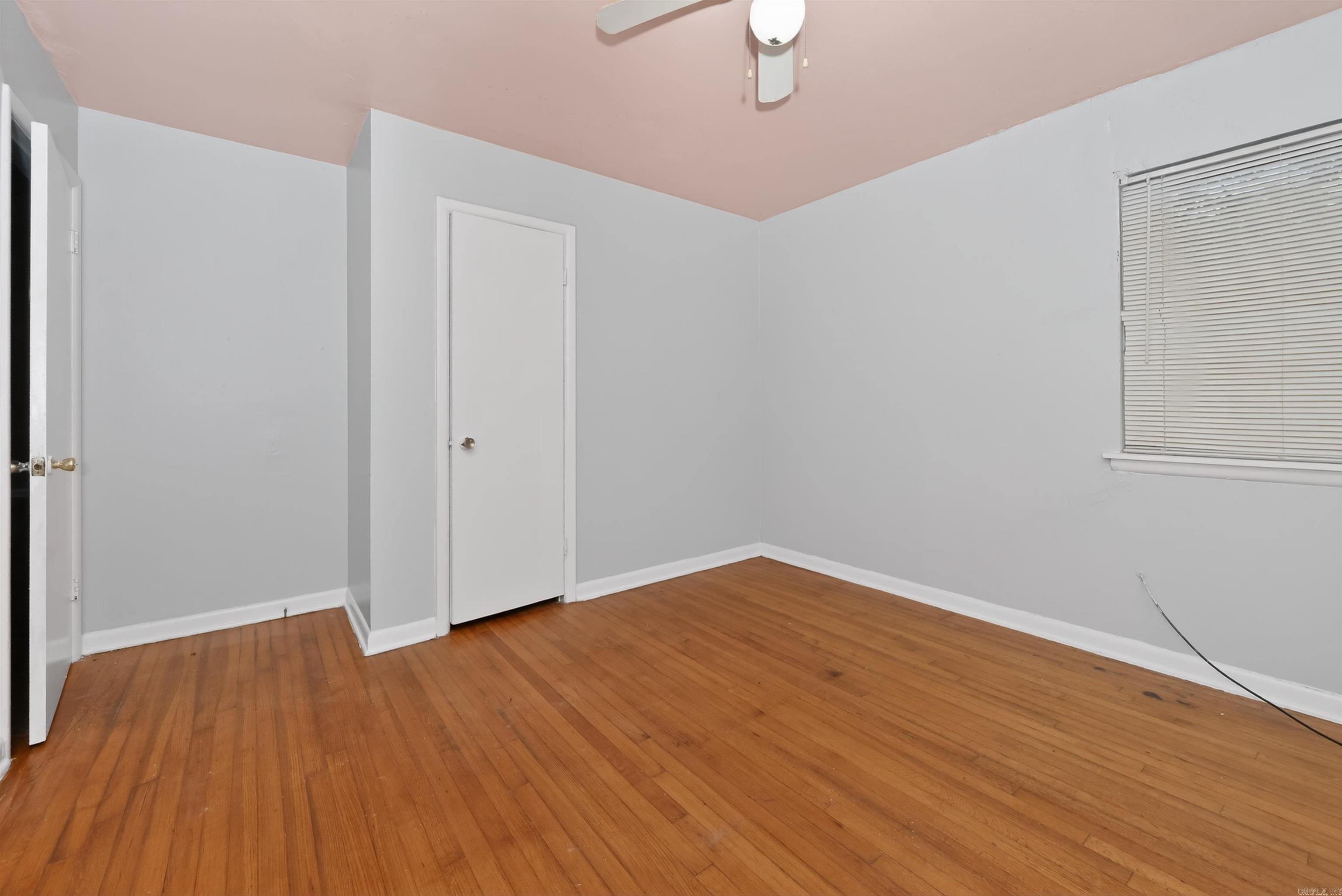 WAKEFIELD VILLAGE - Residential