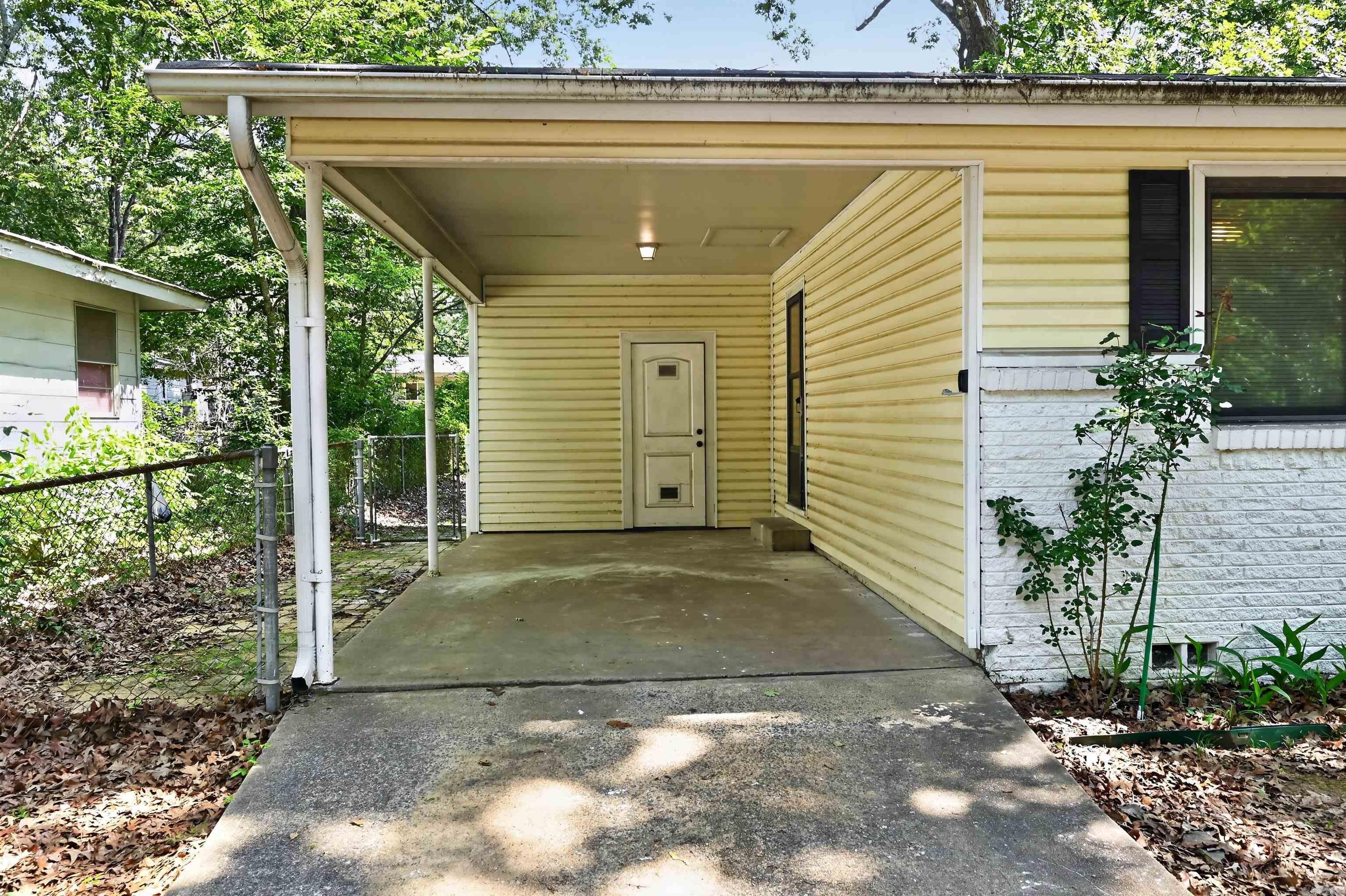 WAKEFIELD VILLAGE - Residential