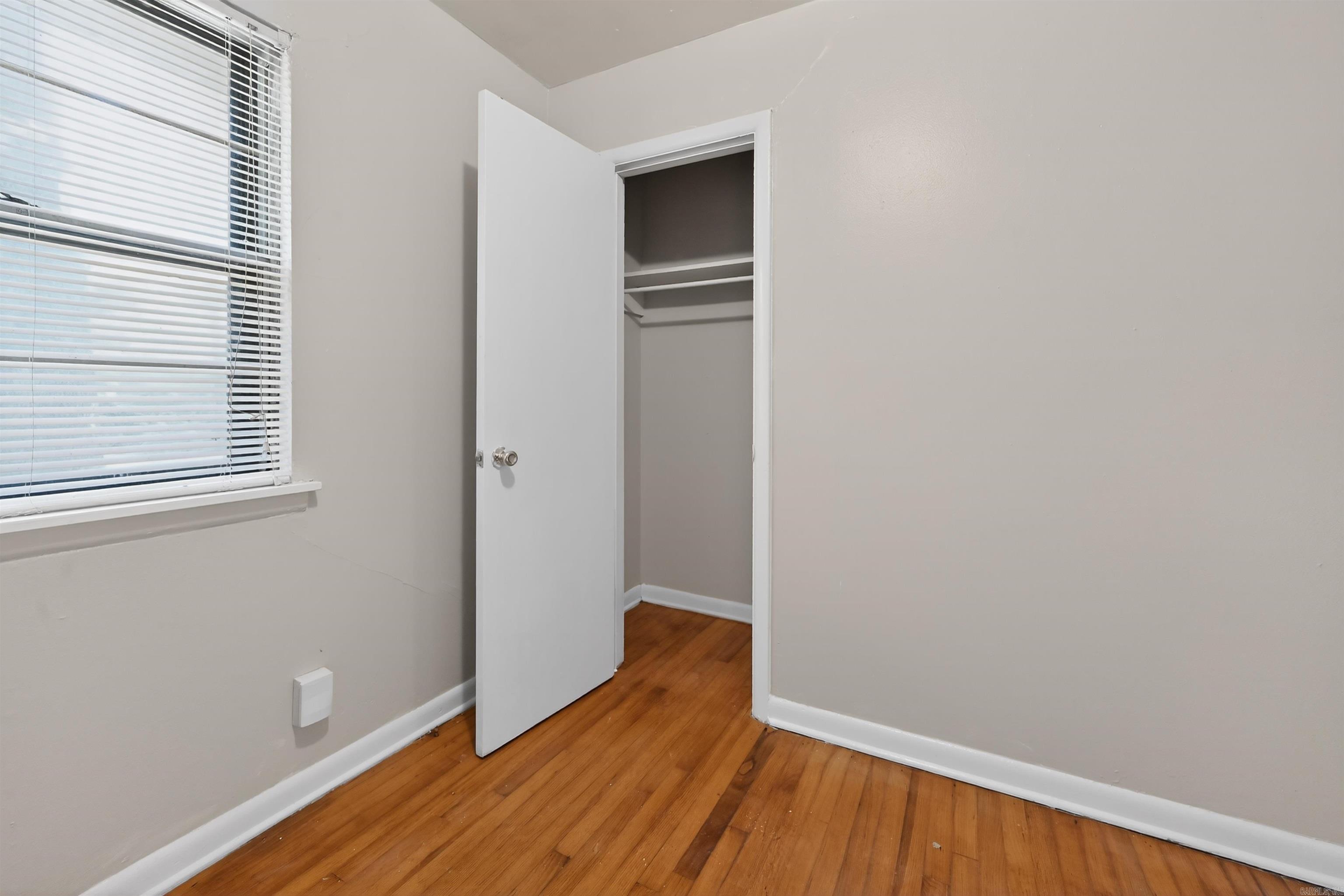 WAKEFIELD VILLAGE - Residential