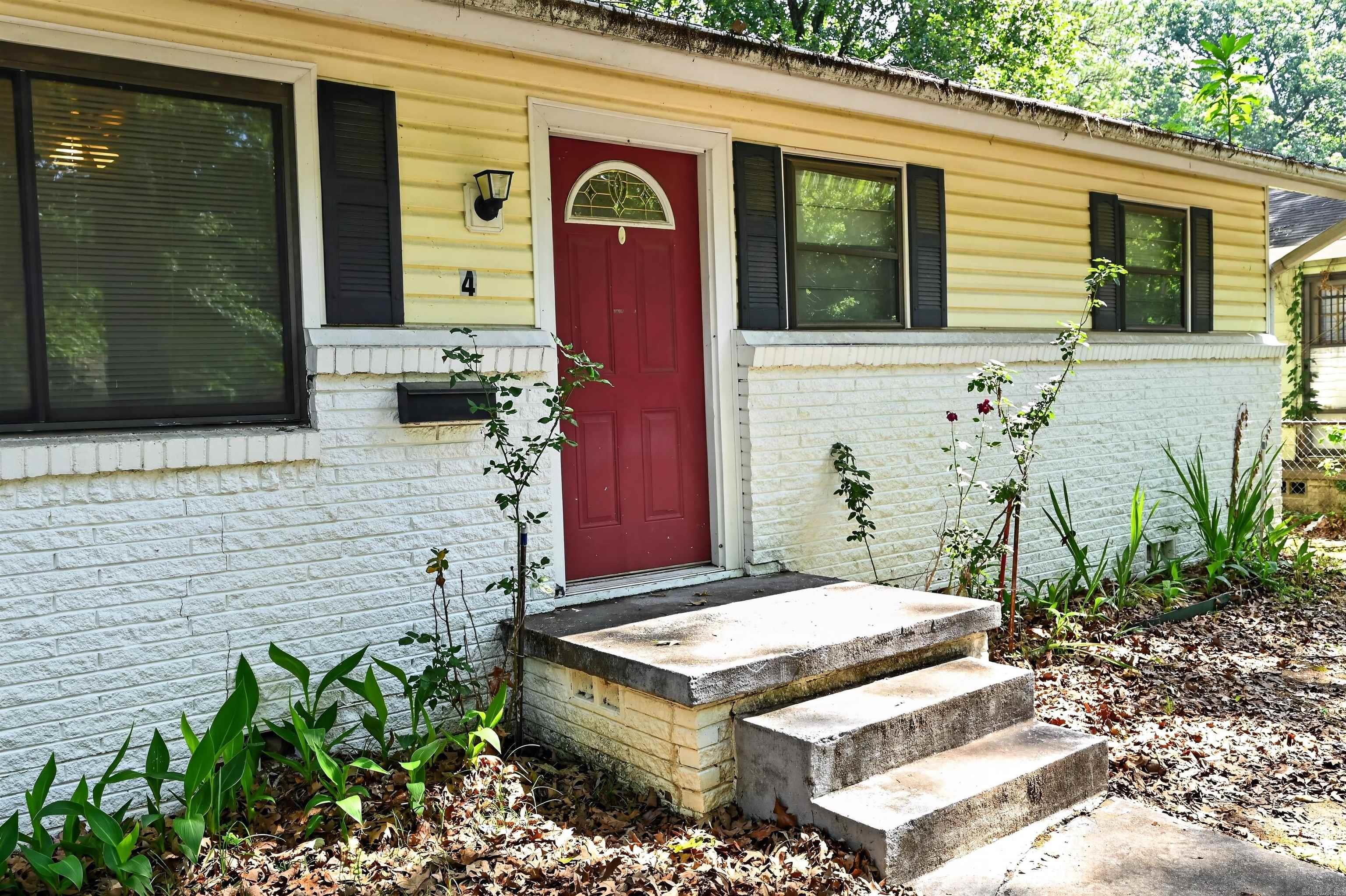 Ideally located in the established Wakefield neighborhood, this adorable 3-bedroom, 1-bathroom cottage offers an efficient and comfortable living space. The 875-square-foot interior features an inviting eat-in kitchen and a practical layout perfect for those seeking an entry-level home or a solid investment opportunity. Outside, the property includes a secure carport and a fully fenced backyard on a manageable 0.17-acre lot, providing a safe space for pets and outdoor play. Residents will appreciate being just a short walk from local neighborhood parks and the community activities at the Southwest Community Center. This home is exceptionally well-positioned for commuters, located just minutes from the major retail corridor on 65th Street and the Geyer Springs Road exit, with rapid access to I-30 and I-430 for a direct route to downtown Little Rock and the University of Arkansas at Little Rock