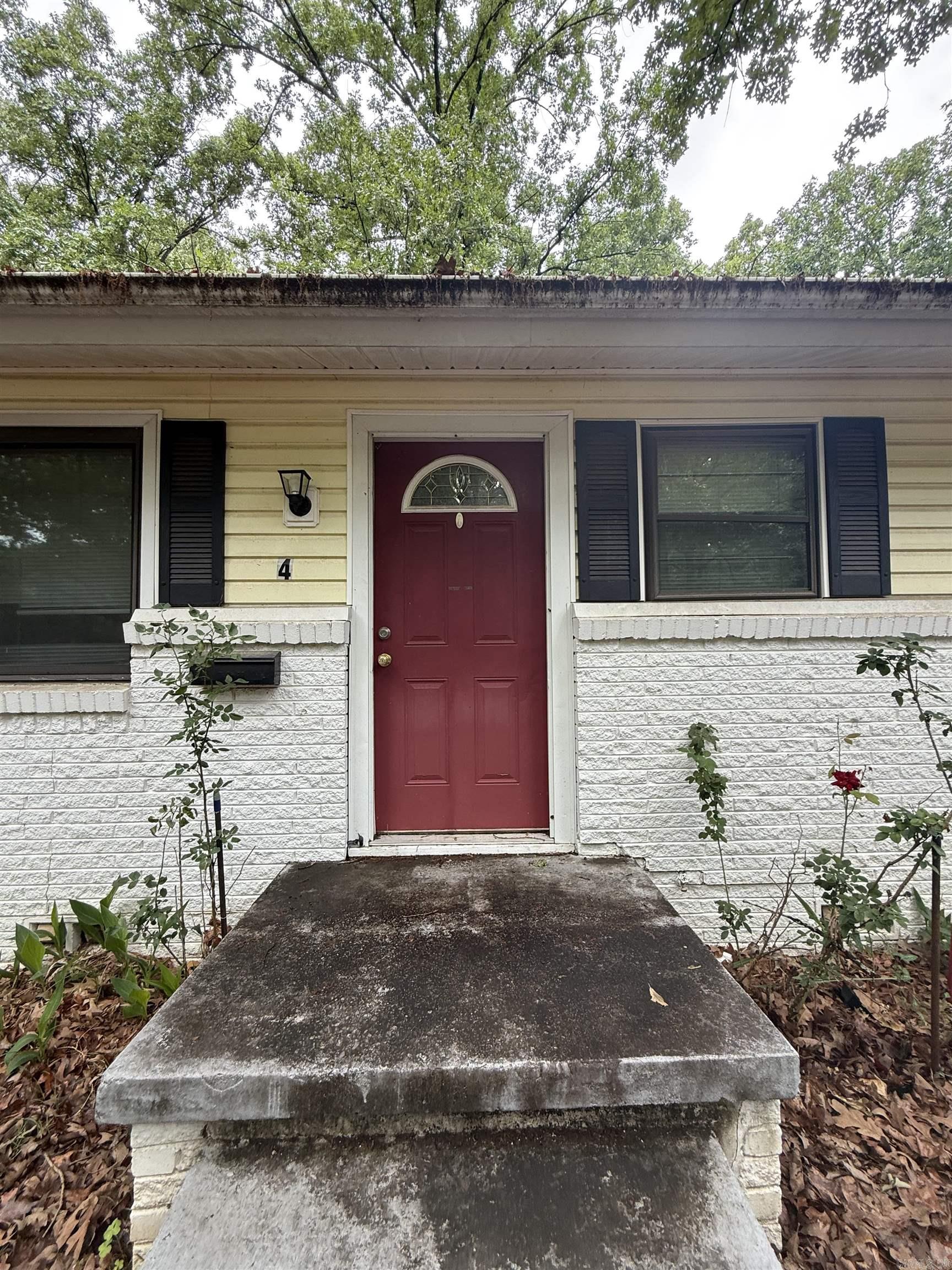 WAKEFIELD VILLAGE - Residential