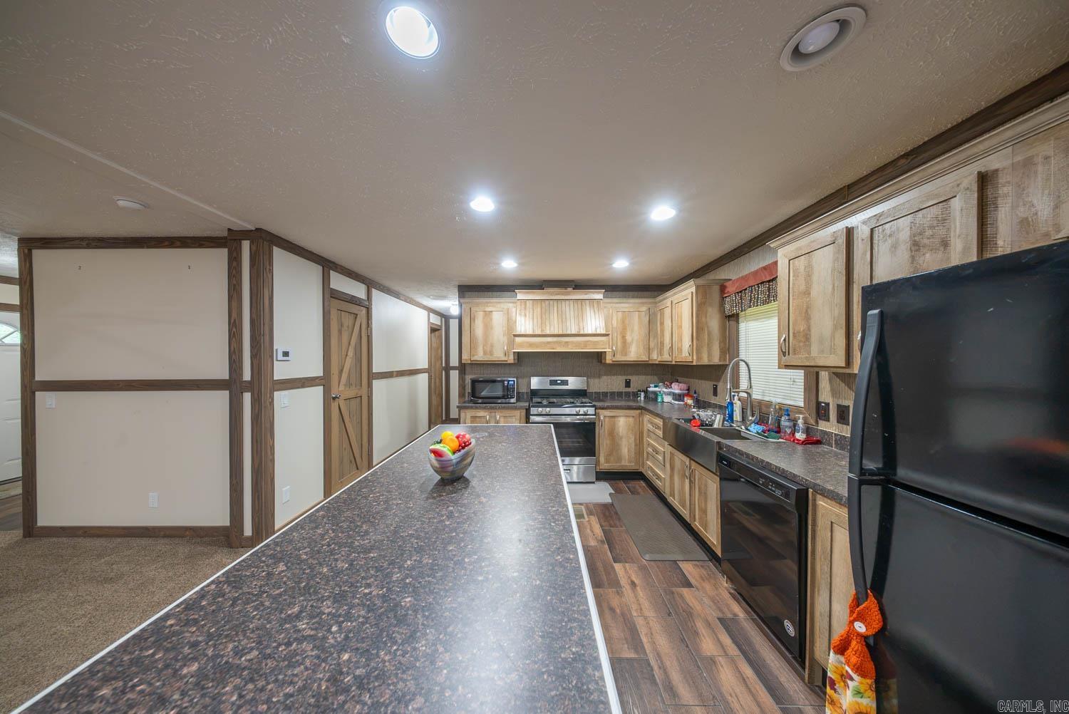 Magic Mountain - Residential