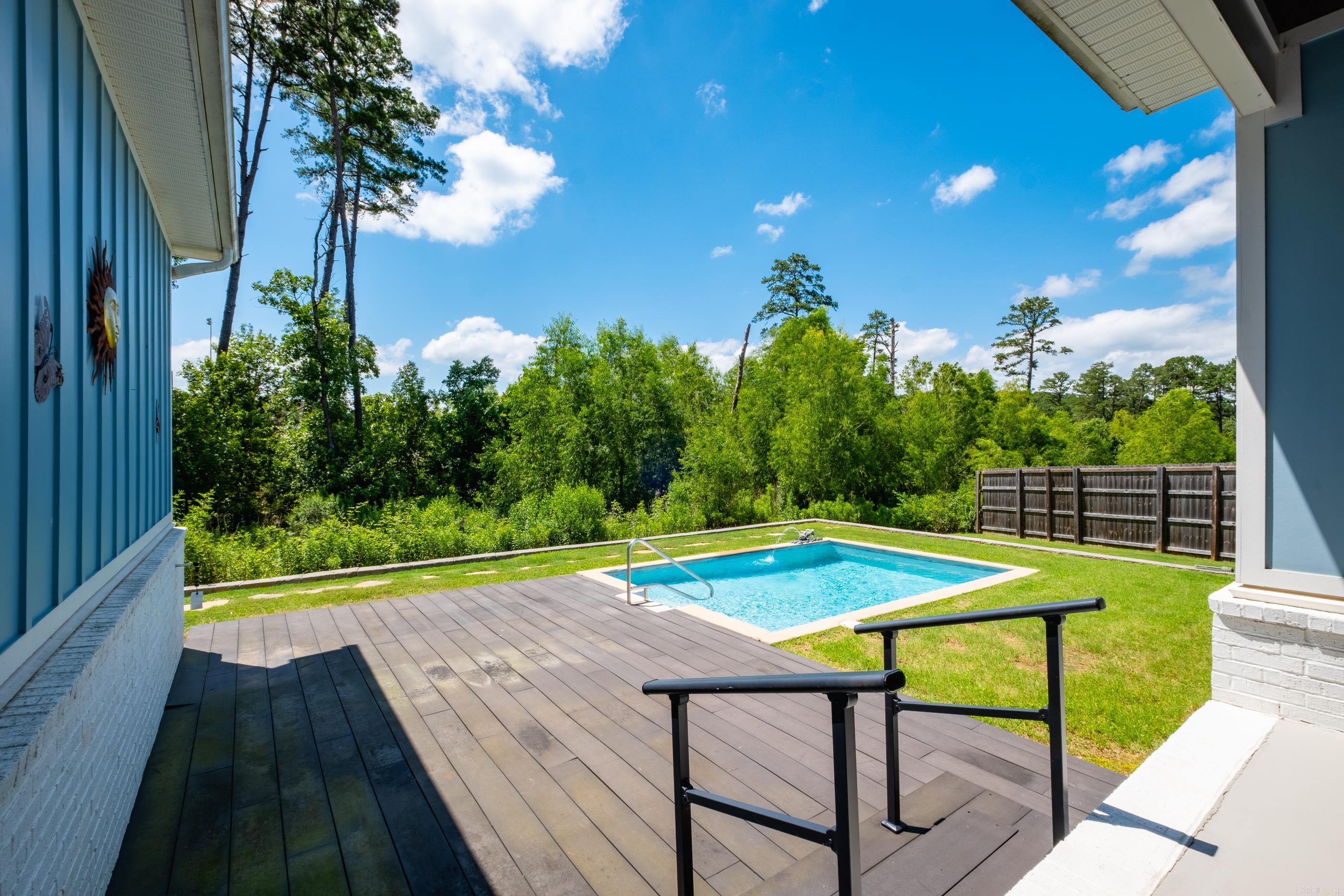 CHENAL VALLEY "CAUREL COURT" - Residential