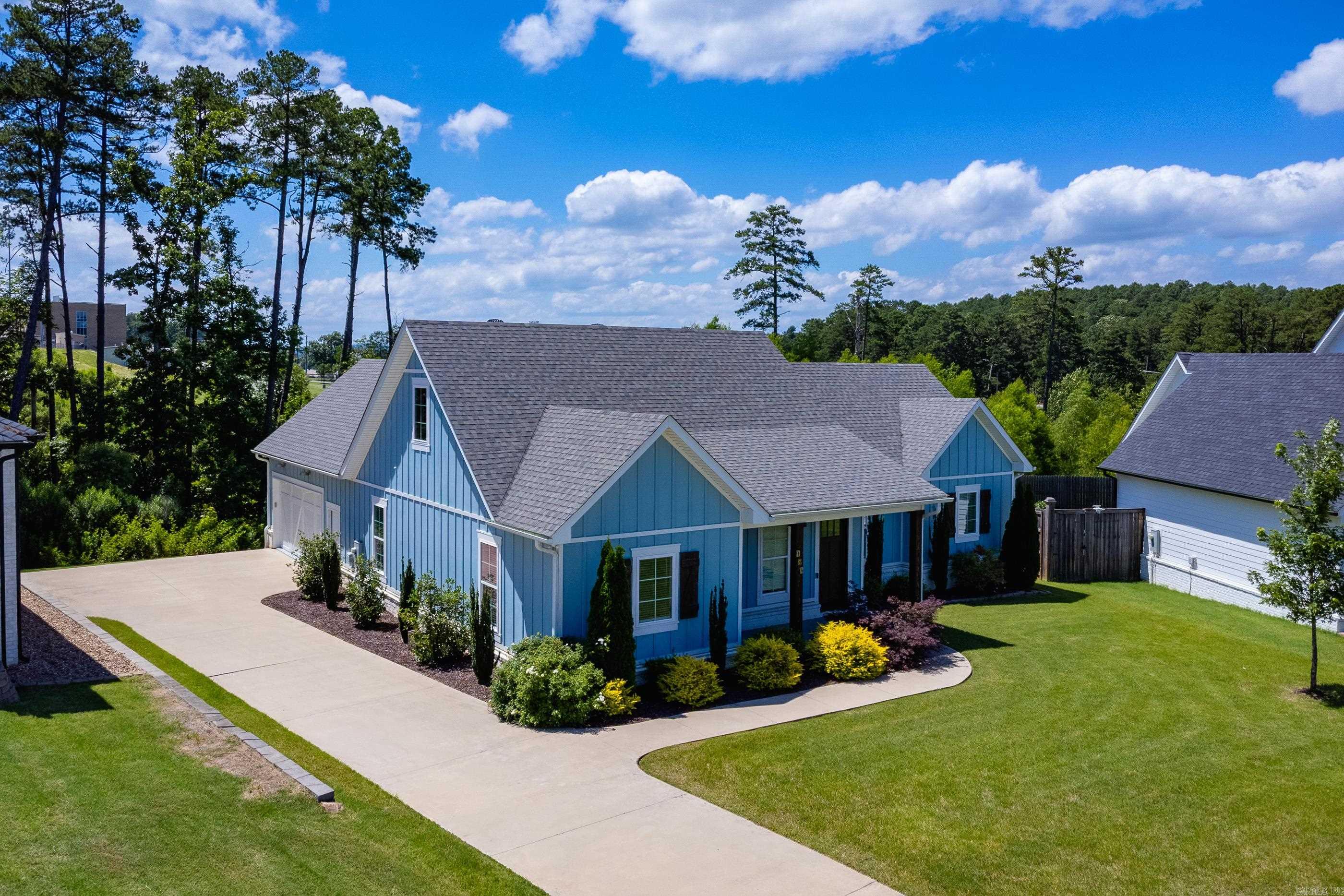 CHENAL VALLEY "CAUREL COURT" - Residential