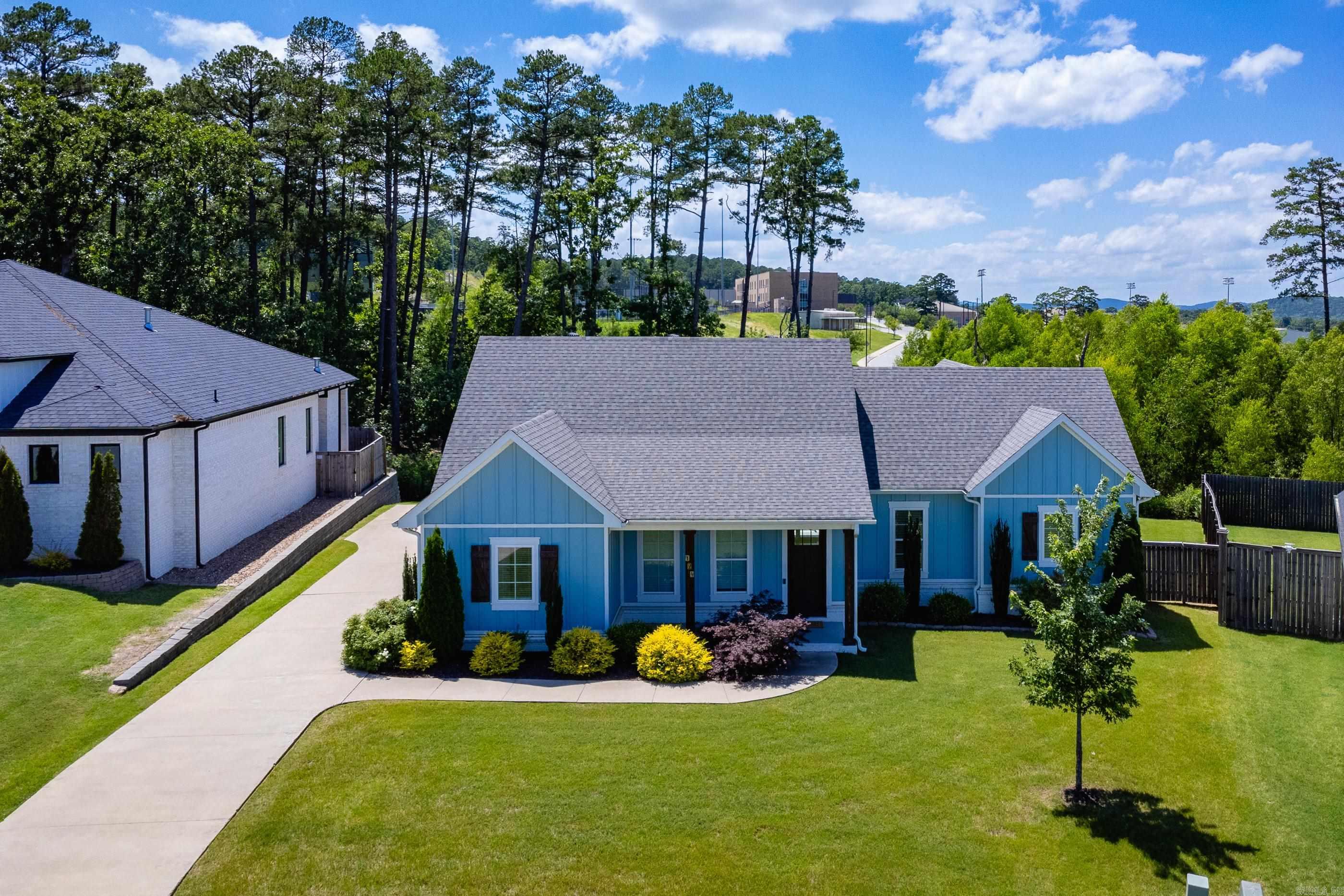 CHENAL VALLEY "CAUREL COURT" - Residential