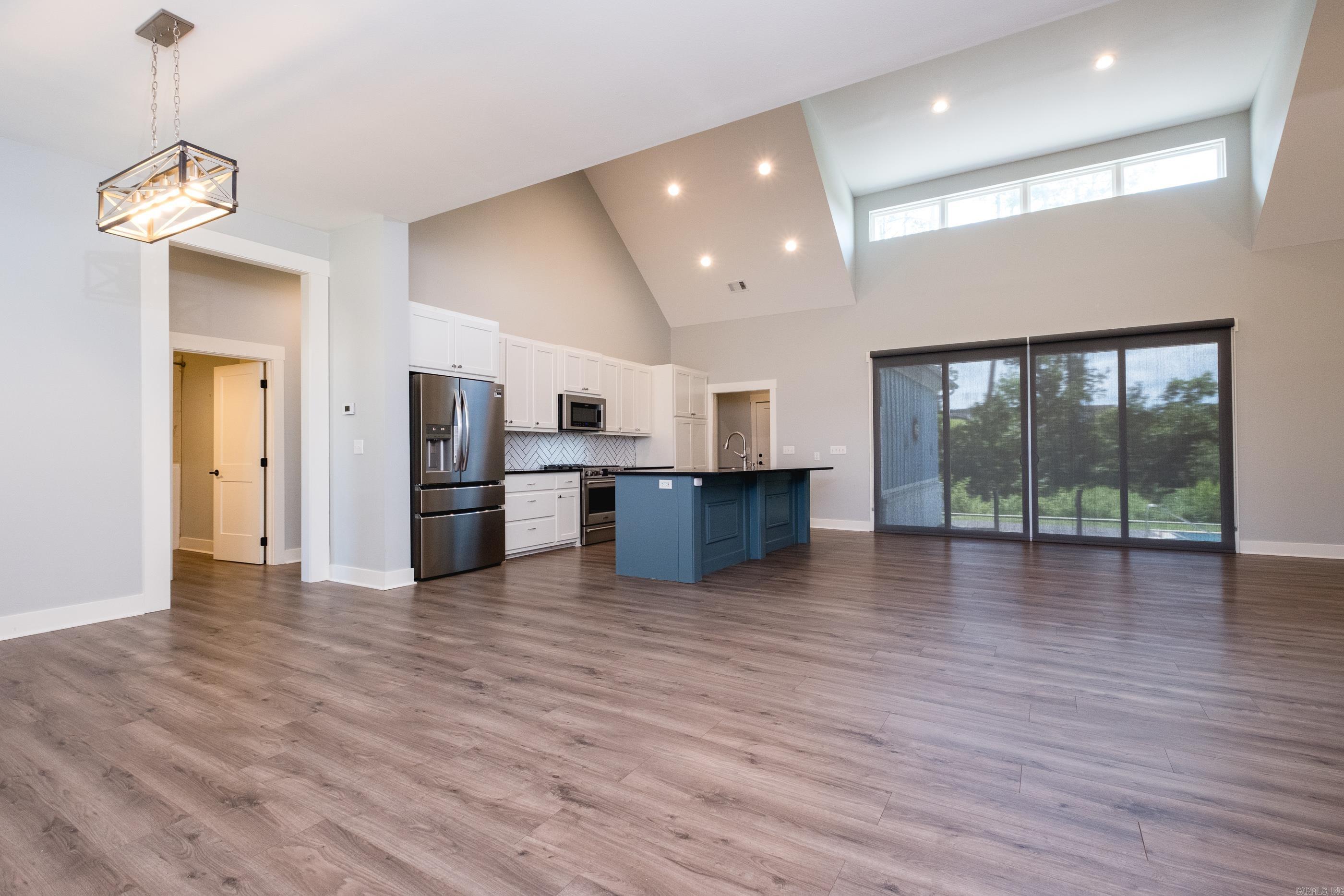 CHENAL VALLEY "CAUREL COURT" - Residential