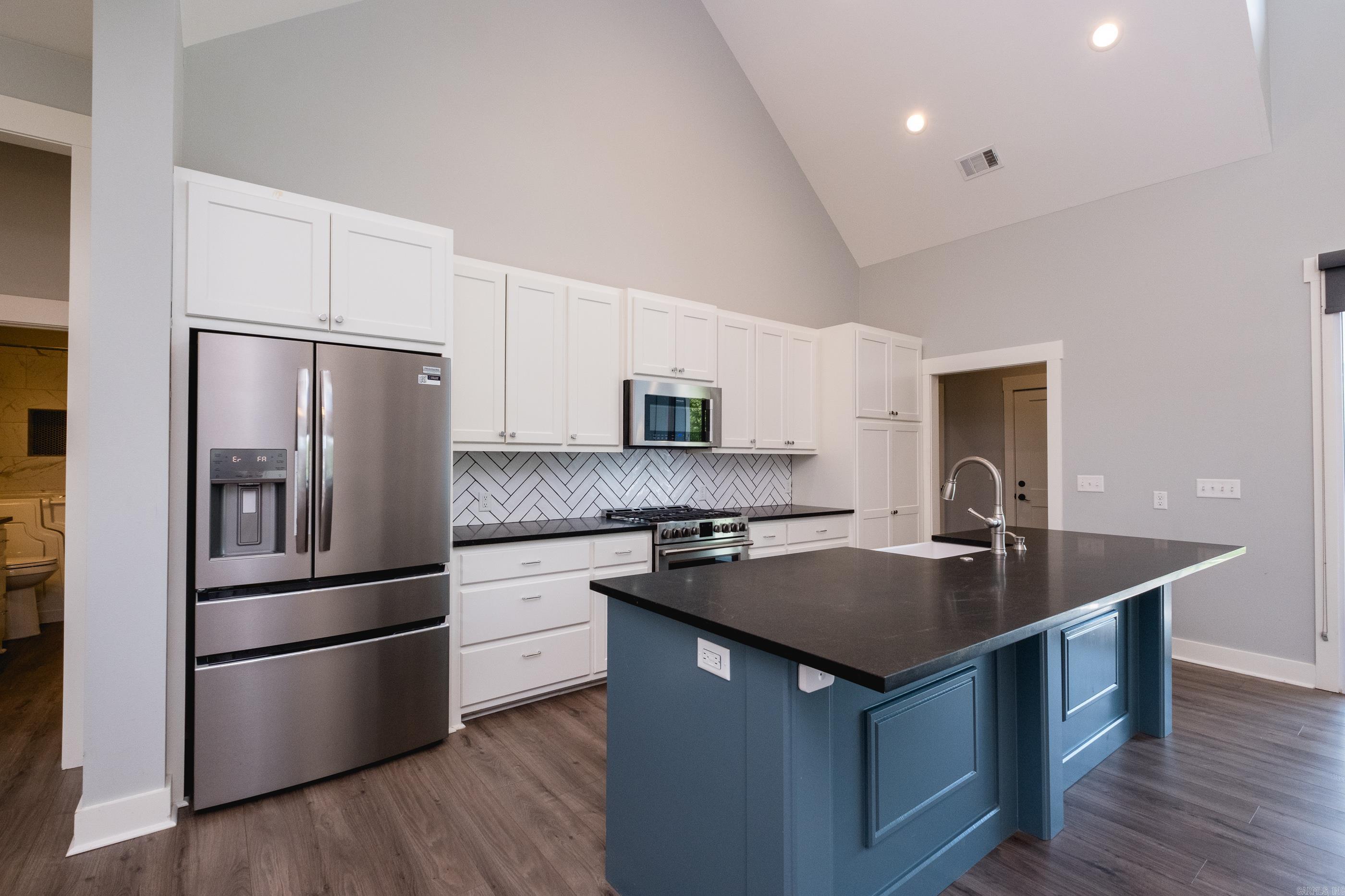 CHENAL VALLEY "CAUREL COURT" - Residential