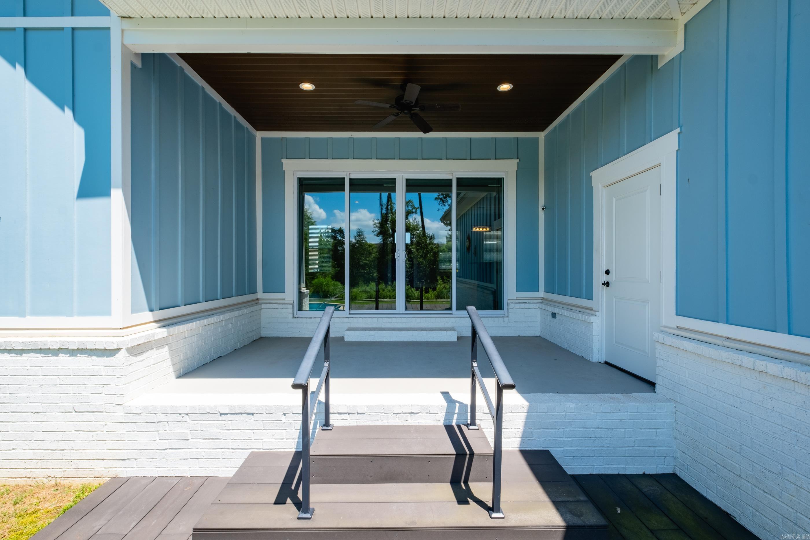 CHENAL VALLEY "CAUREL COURT" - Residential