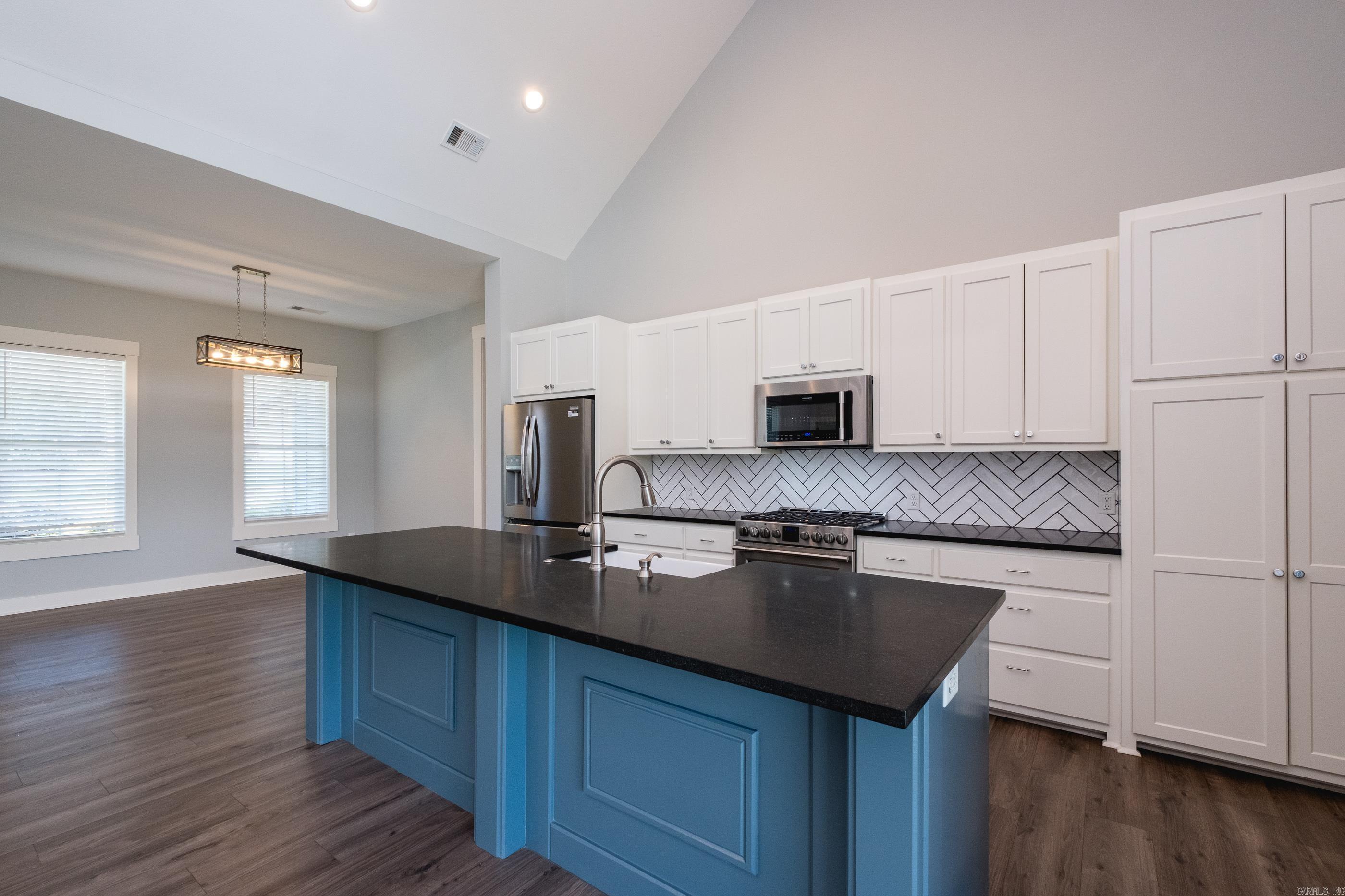 CHENAL VALLEY "CAUREL COURT" - Residential