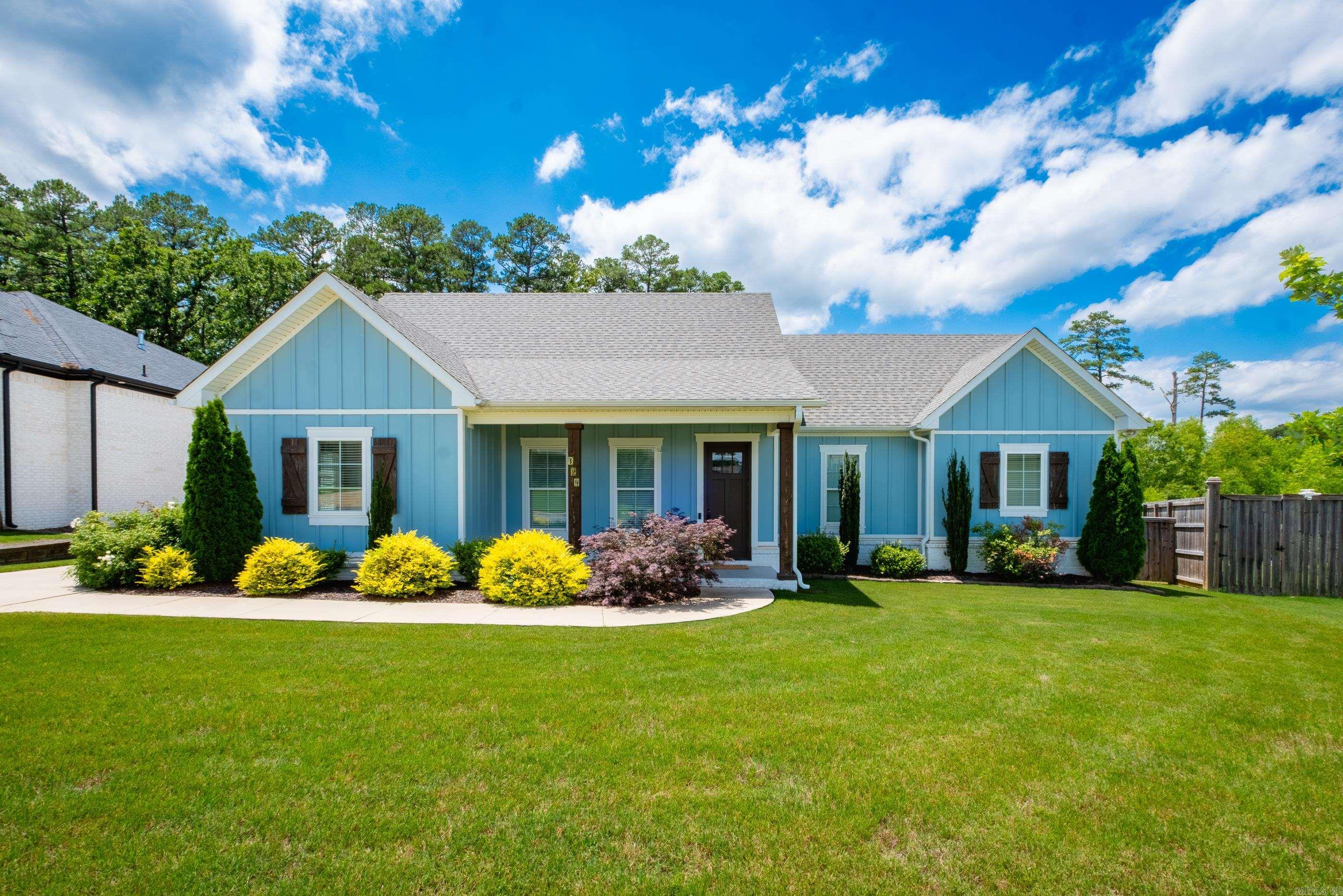 CHENAL VALLEY "CAUREL COURT" - Residential