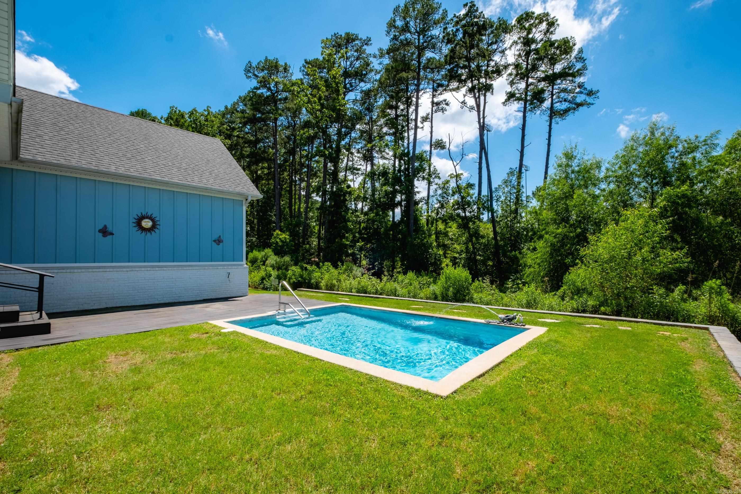 CHENAL VALLEY "CAUREL COURT" - Residential