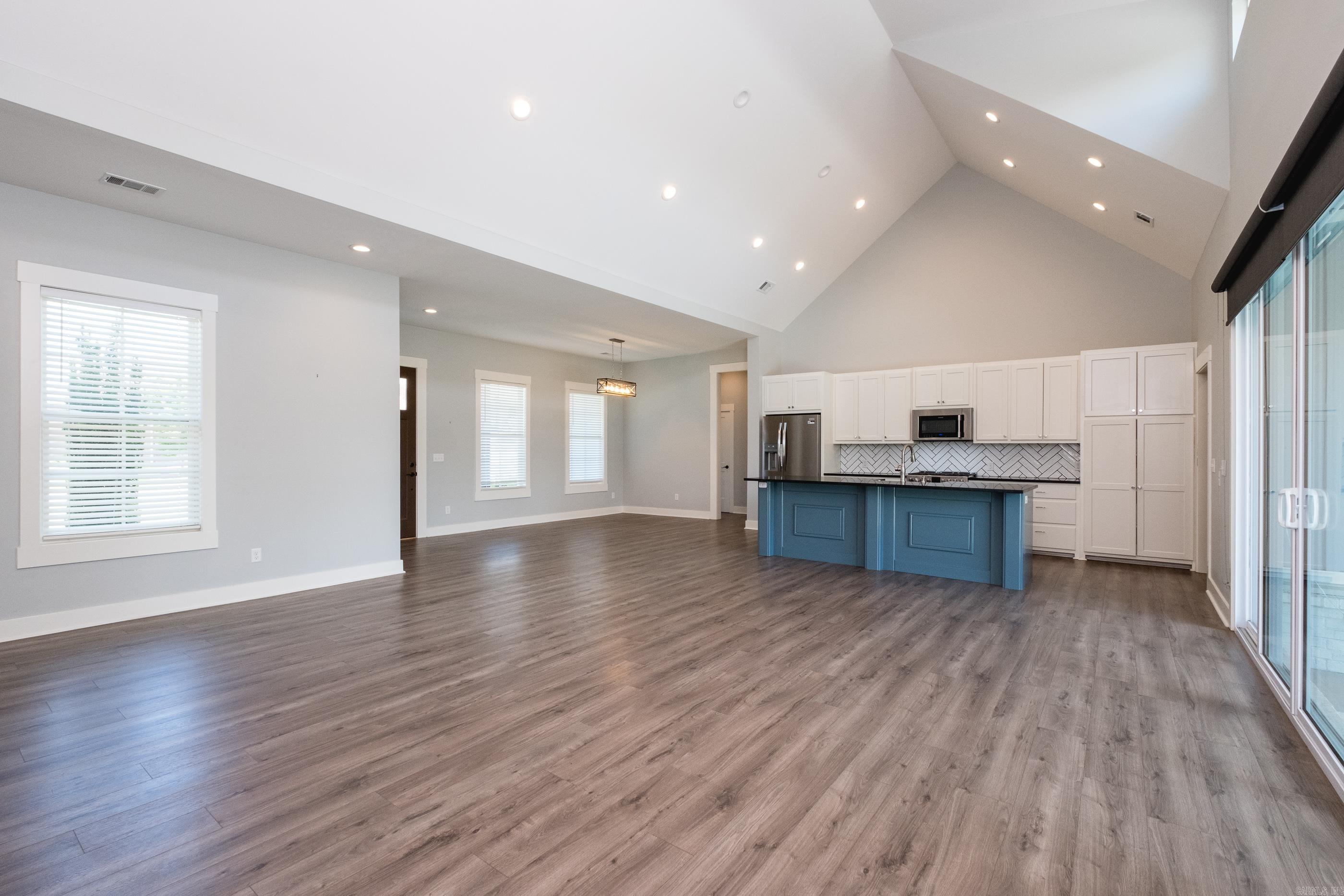 CHENAL VALLEY "CAUREL COURT" - Residential