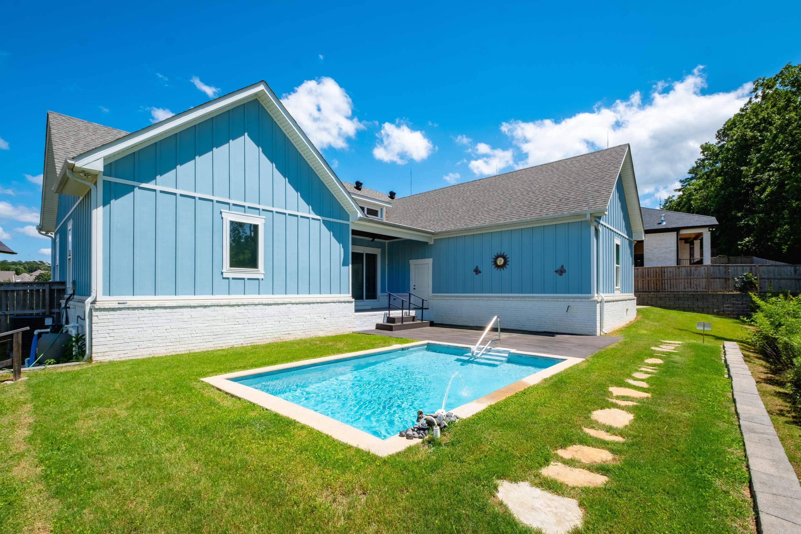 CHENAL VALLEY "CAUREL COURT" - Residential