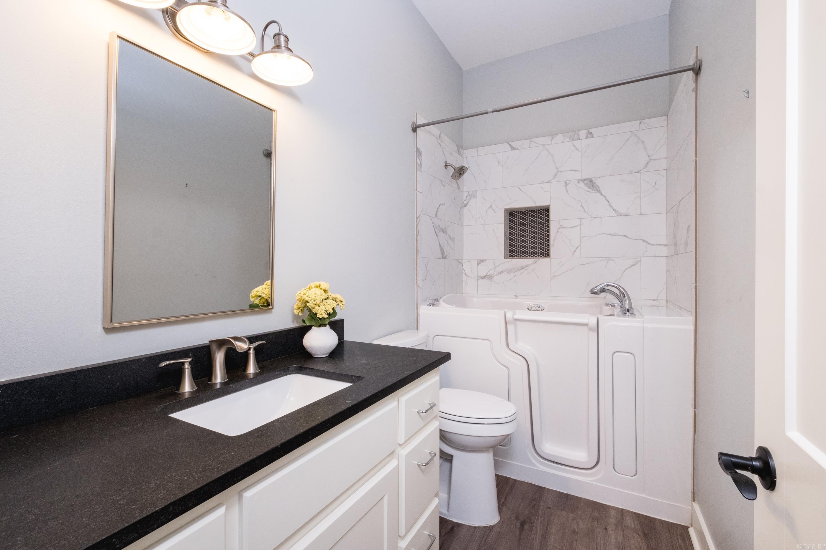 CHENAL VALLEY "CAUREL COURT" - Residential