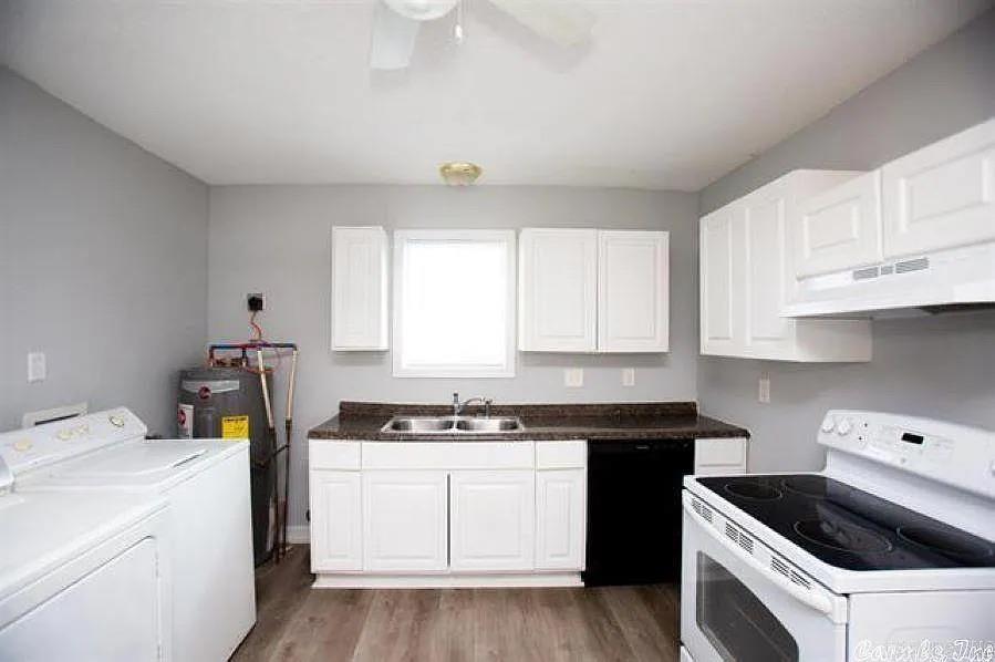 WAKEFIELD VILLAGE - Residential