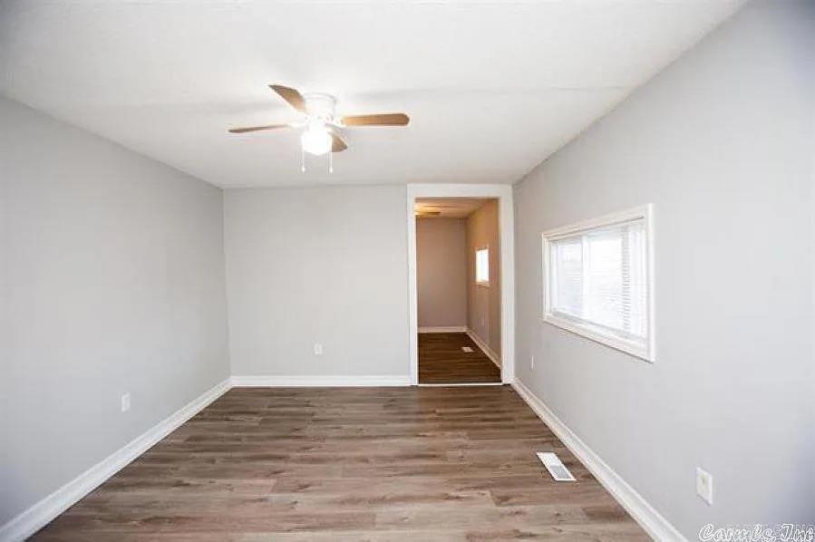 WAKEFIELD VILLAGE - Residential