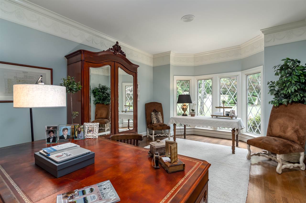 HICKORY HILLS - Residential