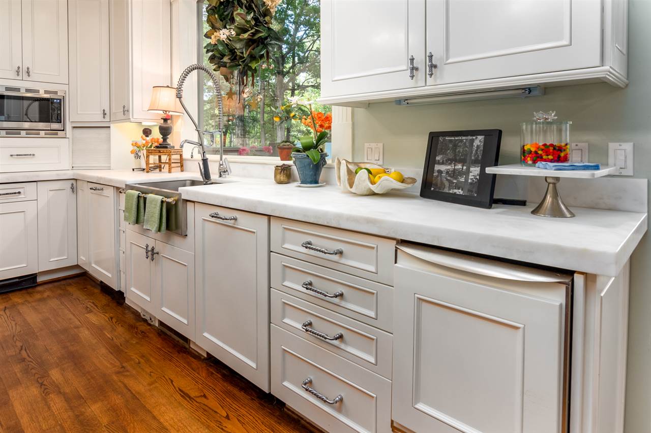 HICKORY HILLS - Residential