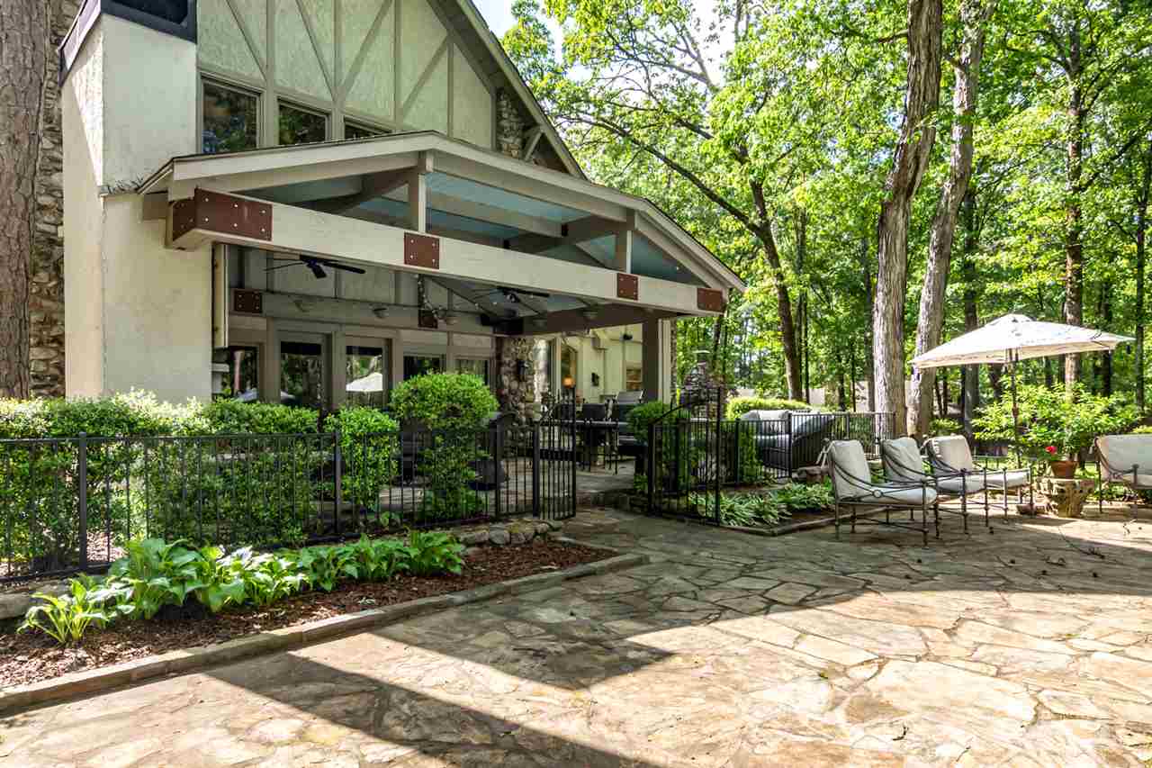HICKORY HILLS - Residential