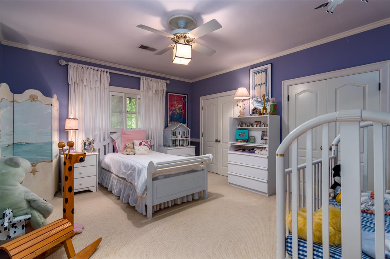 HICKORY HILLS - Residential
