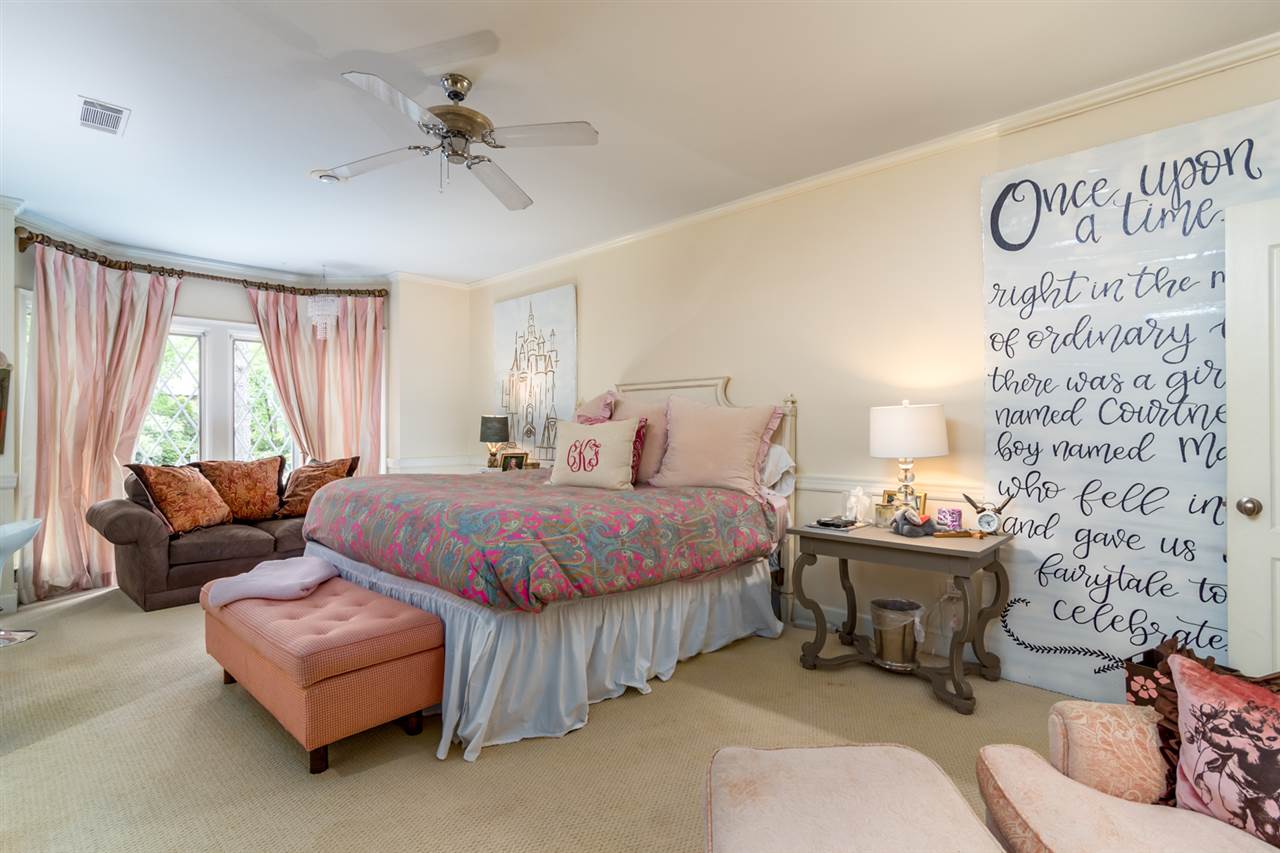 HICKORY HILLS - Residential