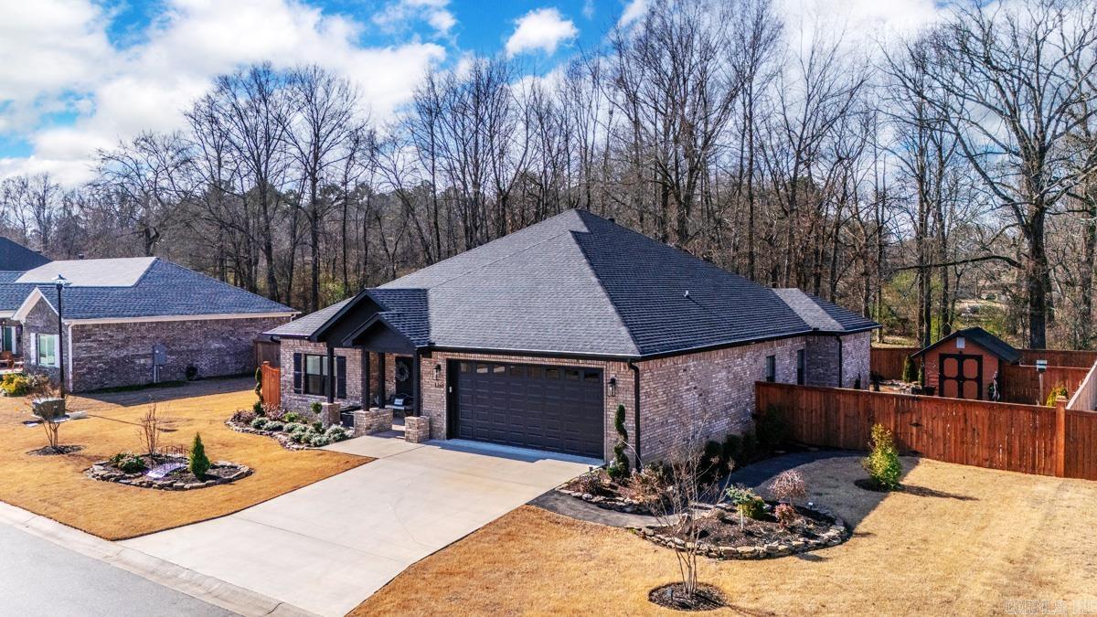 OLDE SALEM TOWNSHIP - Residential