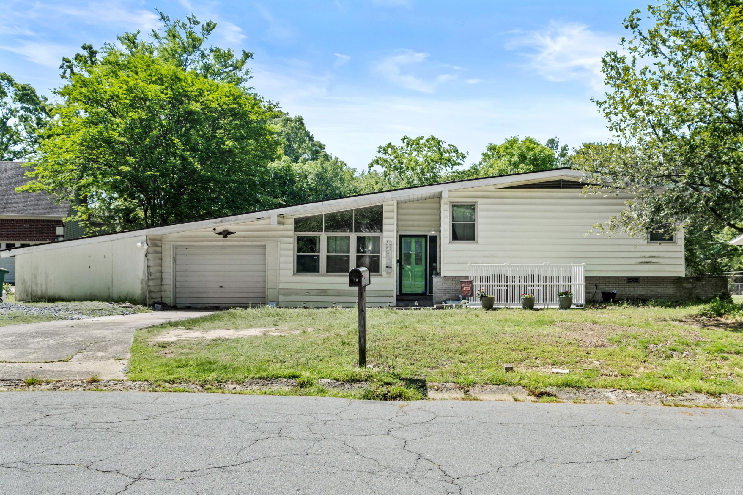MARYLAND TERRACE - Residential