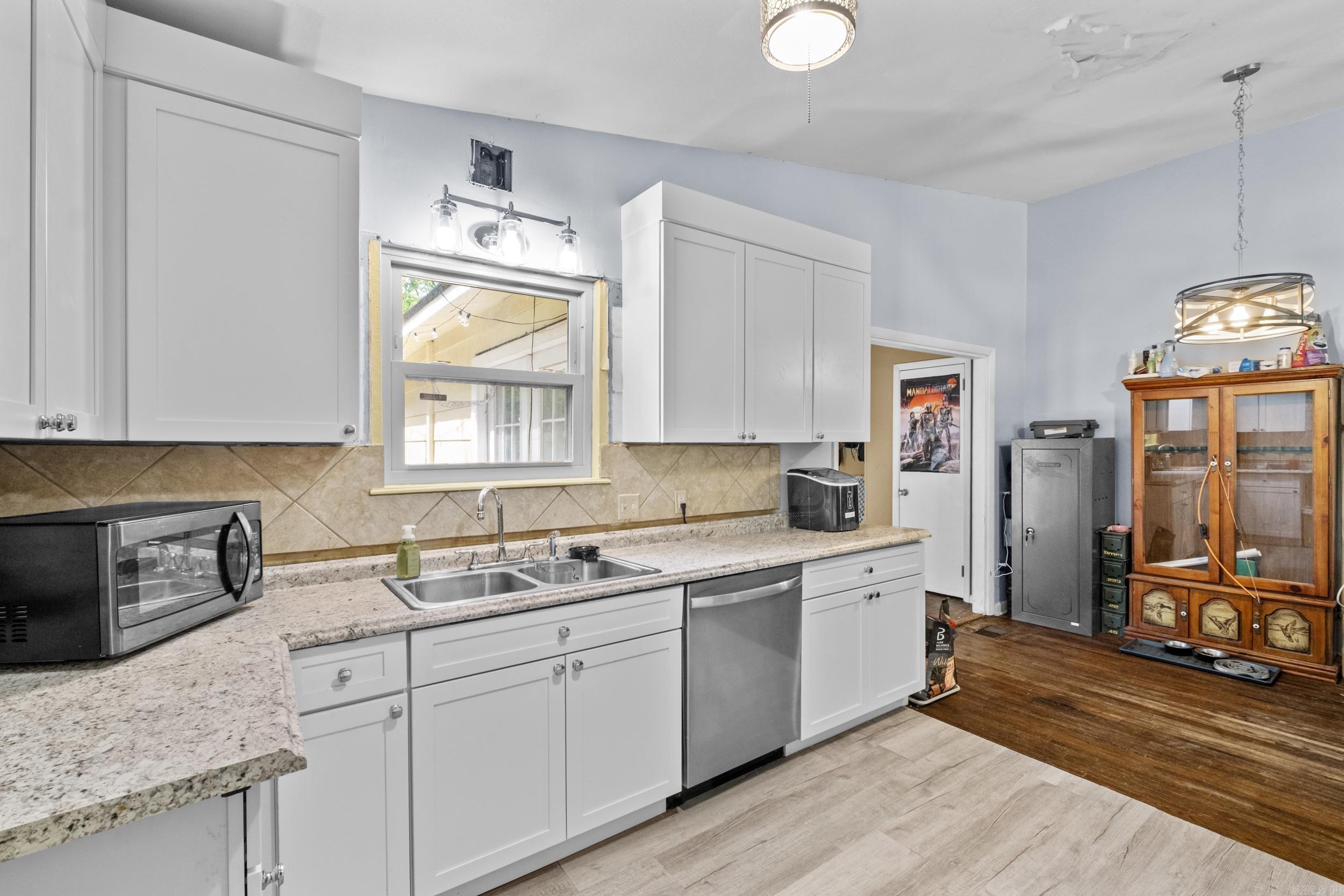 MARYLAND TERRACE - Residential