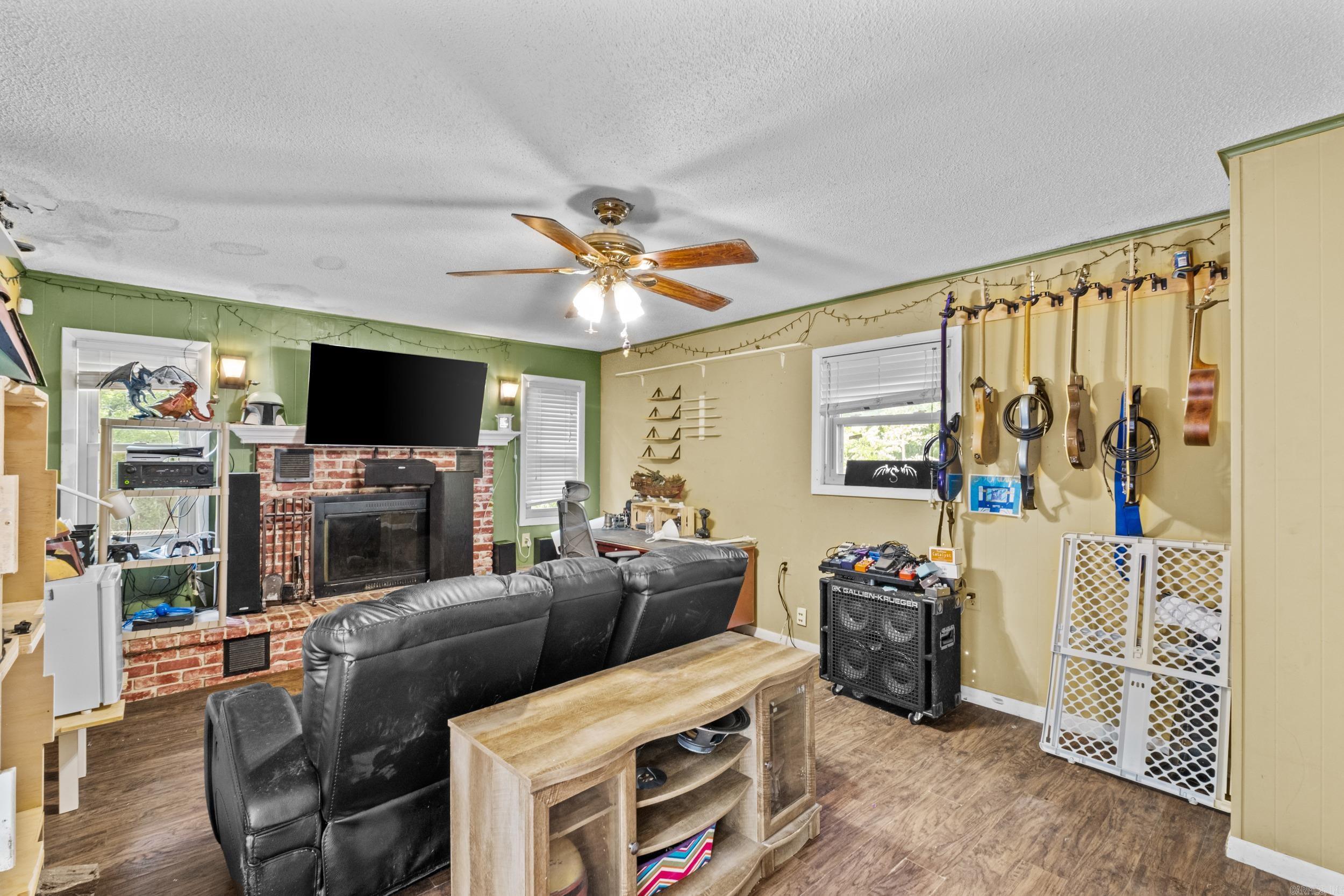 MARYLAND TERRACE - Residential