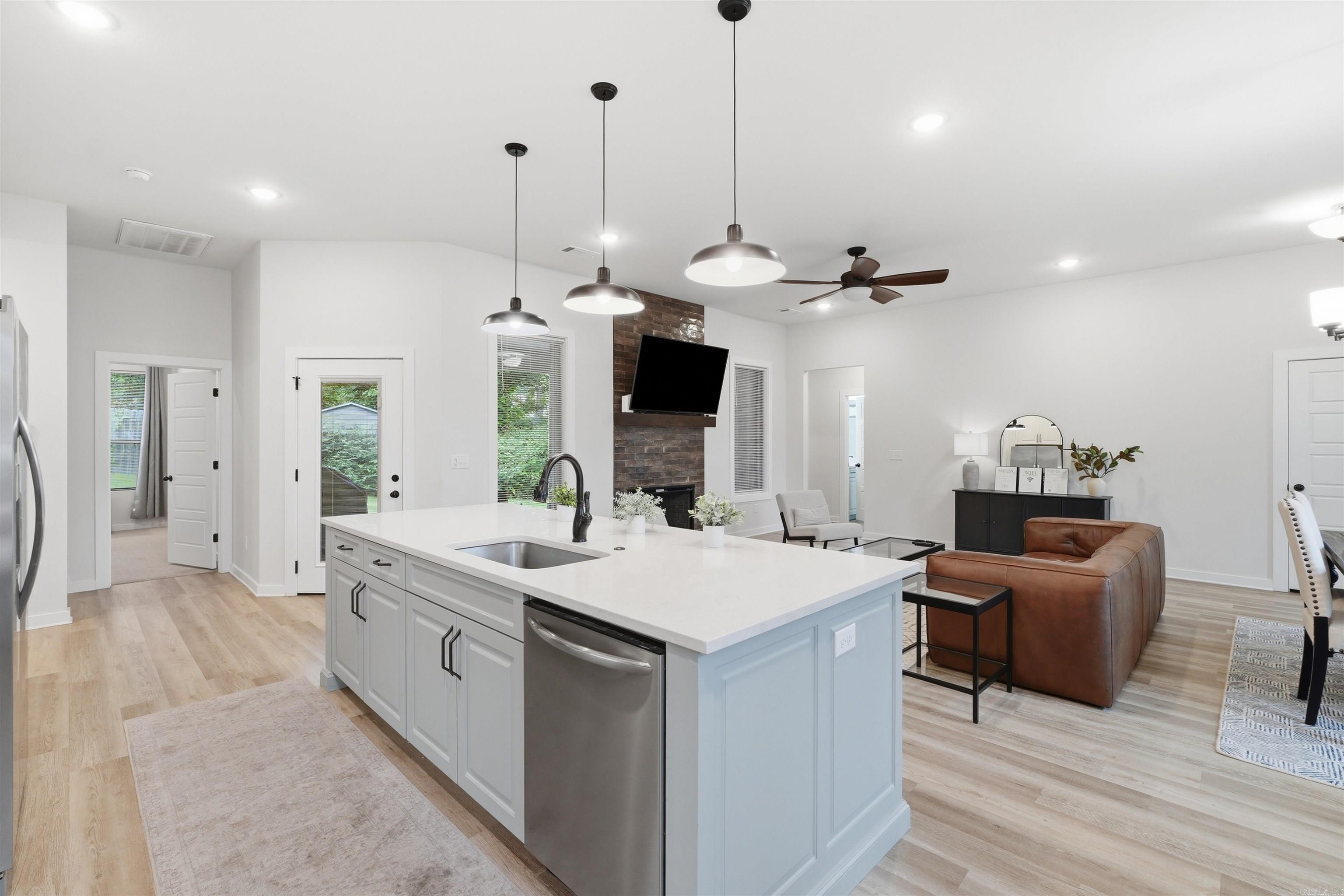 OVERCUP RIDGE ADDN - Residential